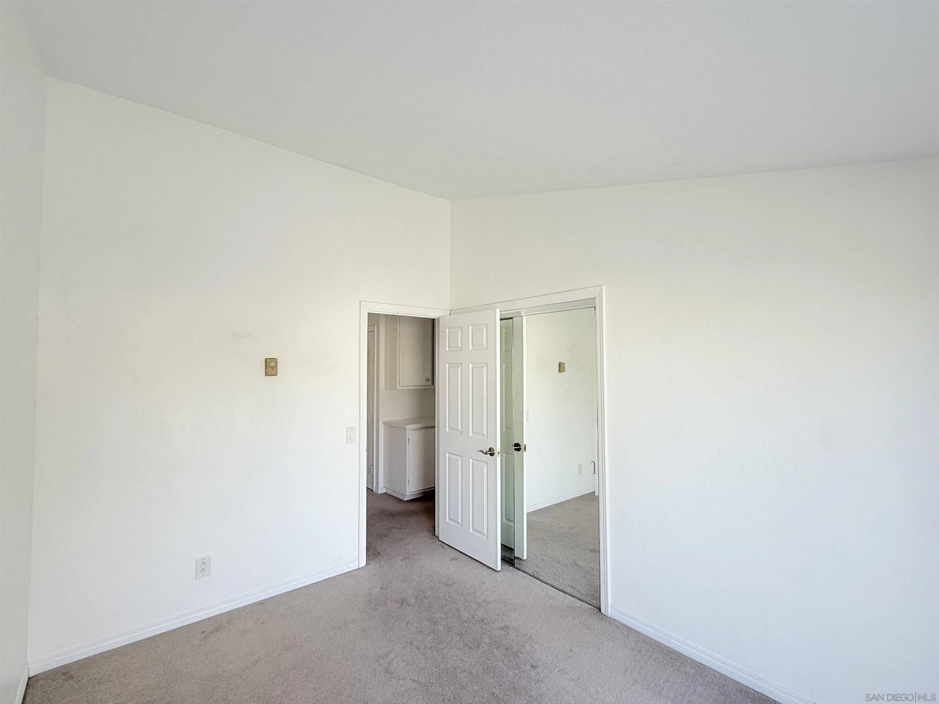https://cdn.realtyfeed.com/cdn/127/260005512/3d6a0cddcaafa1f5abad5584738641cc.webp