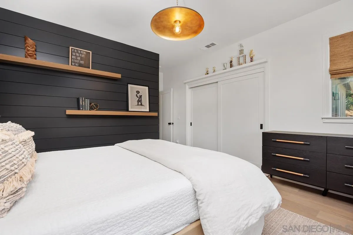 https://cdn.realtyfeed.com/cdn/127/260005515/b7b50ee10df2545dd4ae06cf814c402b.webp