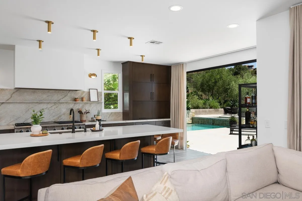 https://cdn.realtyfeed.com/cdn/127/260005515/dddcfb4663a52c1ad01e96e4723e81d6.webp
