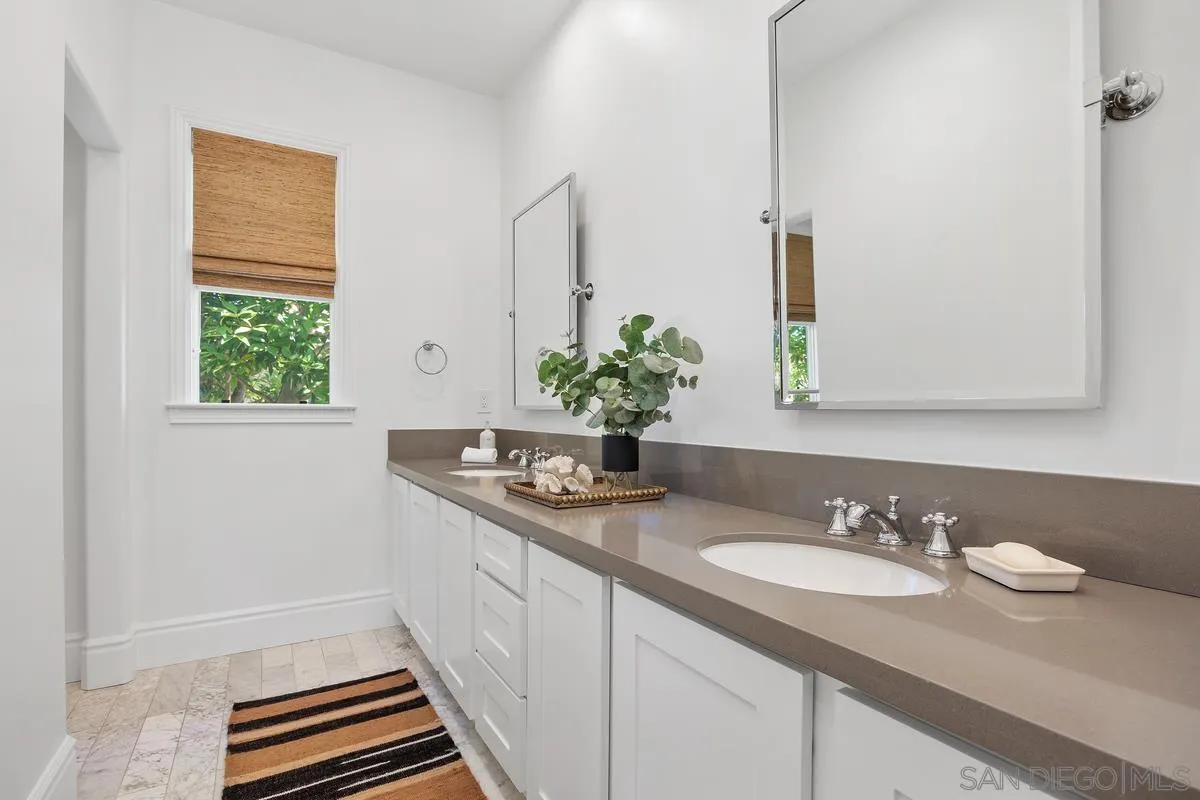 https://cdn.realtyfeed.com/cdn/127/260005515/e3d79a2568ce5bc9db4d51ca1f31adc3.webp