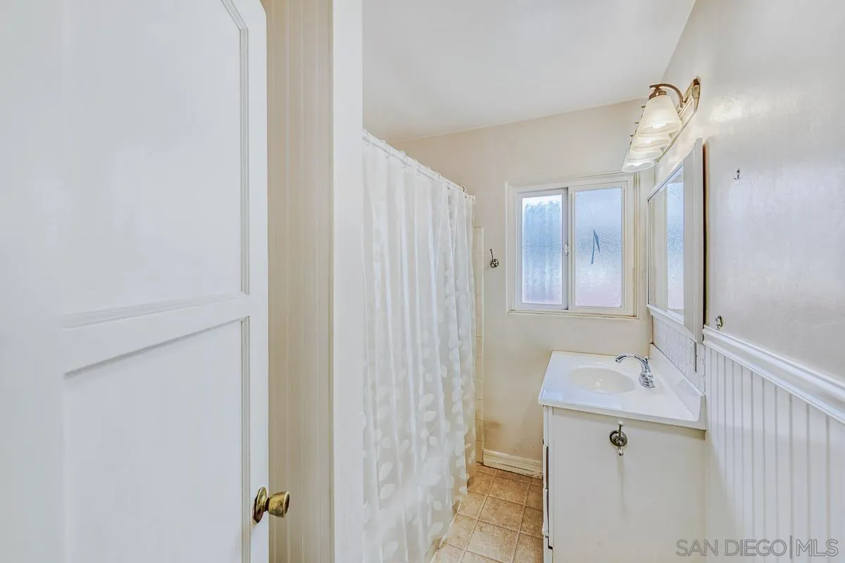 https://cdn.realtyfeed.com/cdn/127/260005516/13cbdb76302376a9ca68e0703171cd13.webp