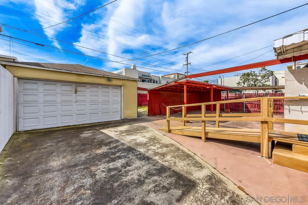 https://cdn.realtyfeed.com/cdn/127/260005516/36d48f38152c9ef375147d3f2fa3ad8c.webp