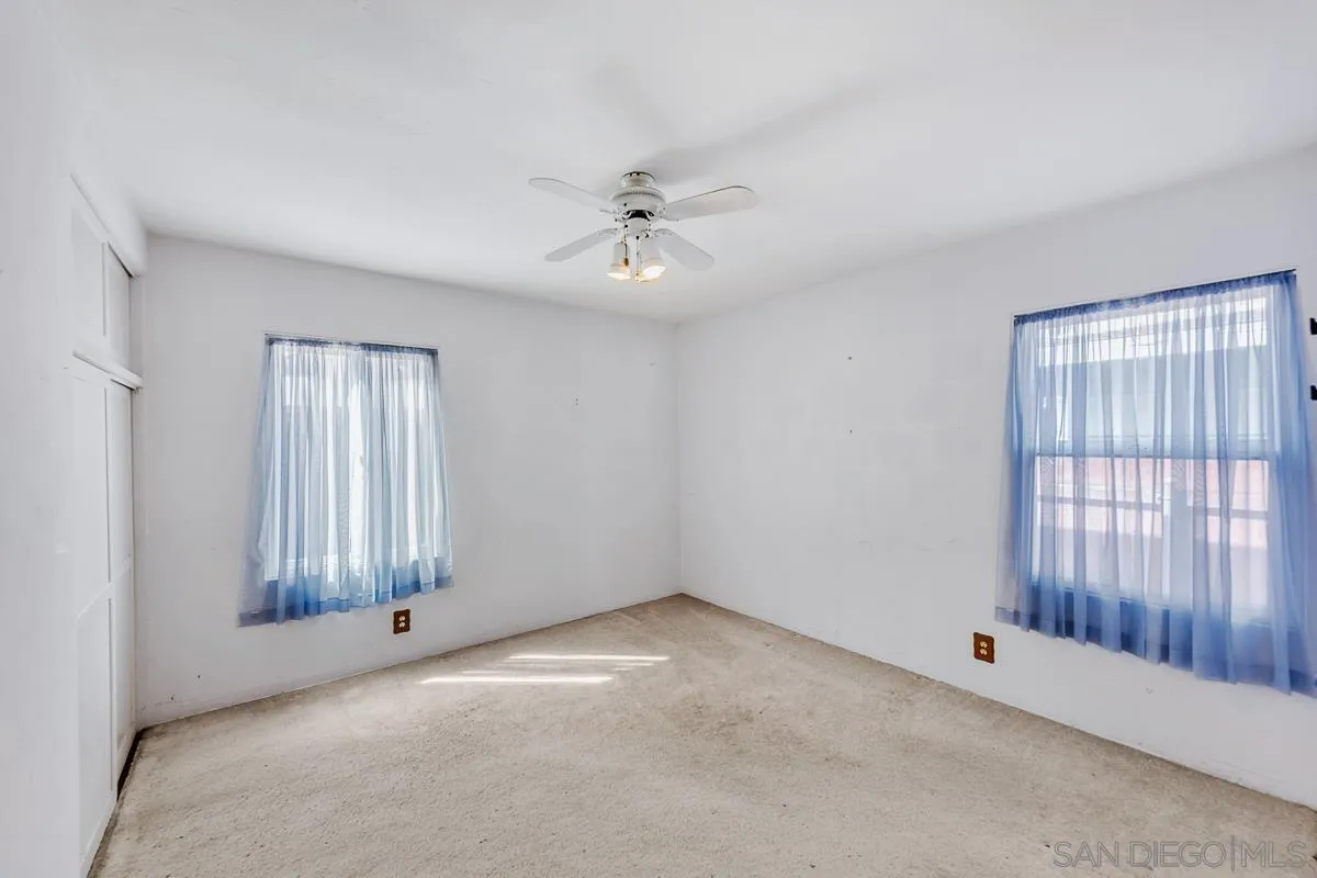 https://cdn.realtyfeed.com/cdn/127/260005516/d2eb18e21499d8118cd0cc1ad3a24be0.webp