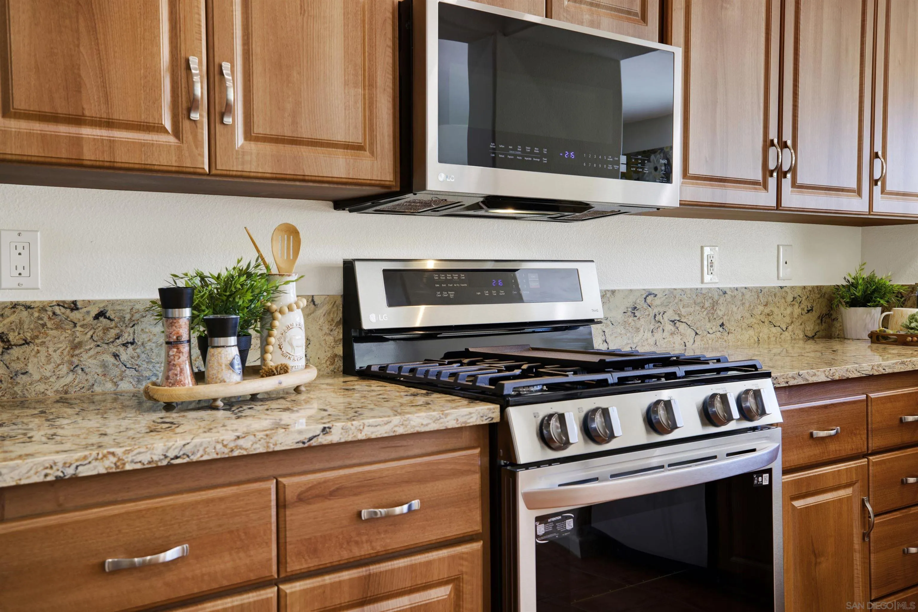 Photo #9: 260005519 Listing: Photo #9