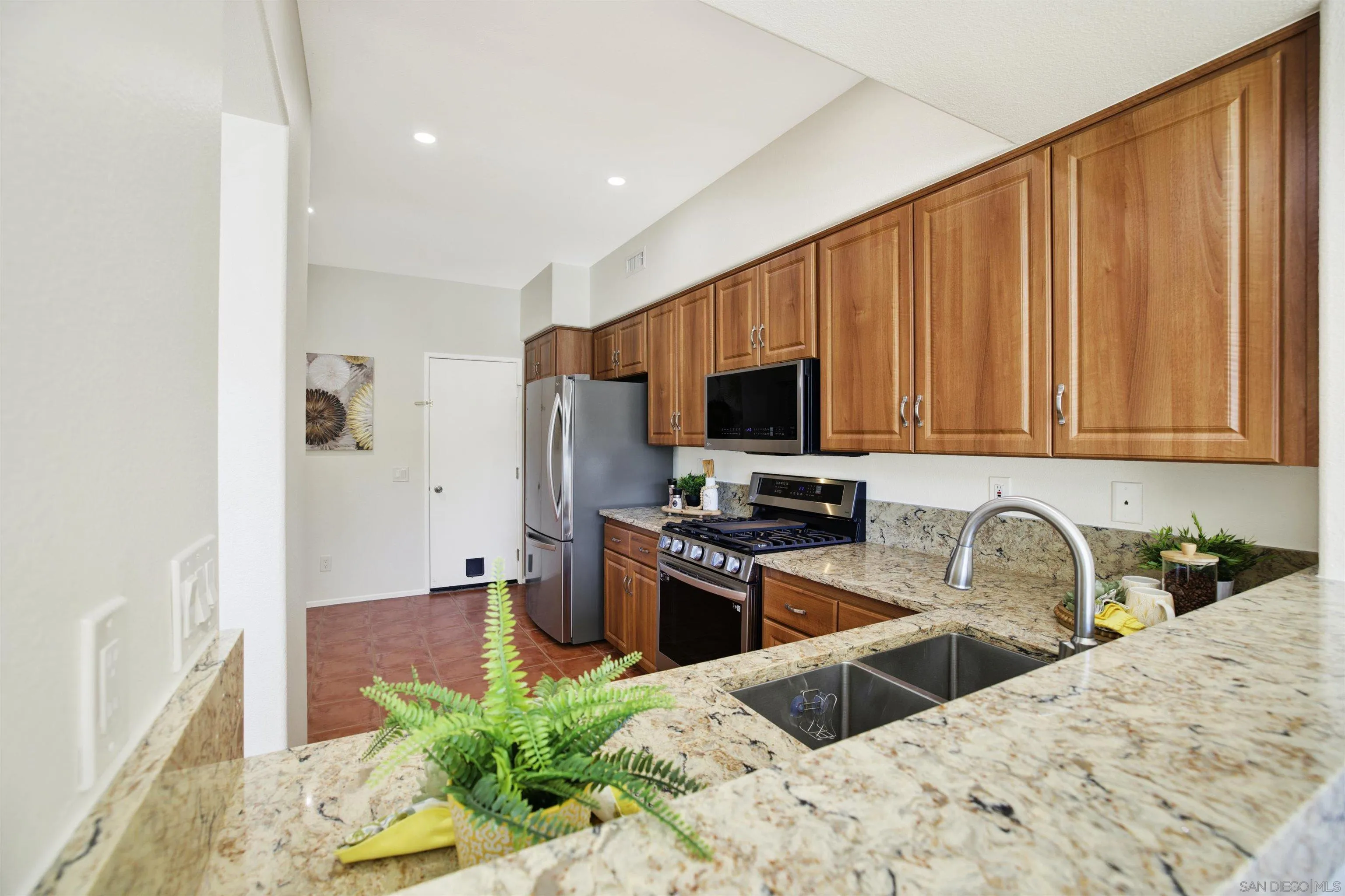 Photo #6: 260005519 Listing: Photo #6