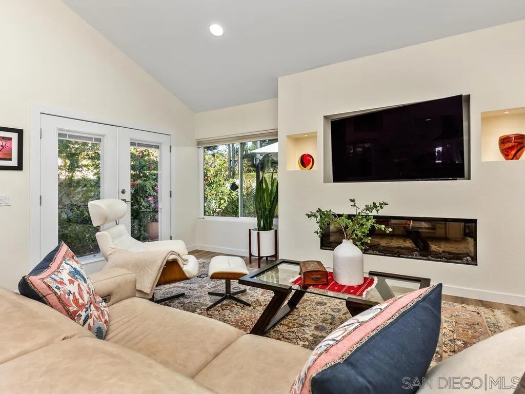 https://cdn.realtyfeed.com/cdn/127/260005523/6fe03af4ed608e654c554b574c8171e3.webp