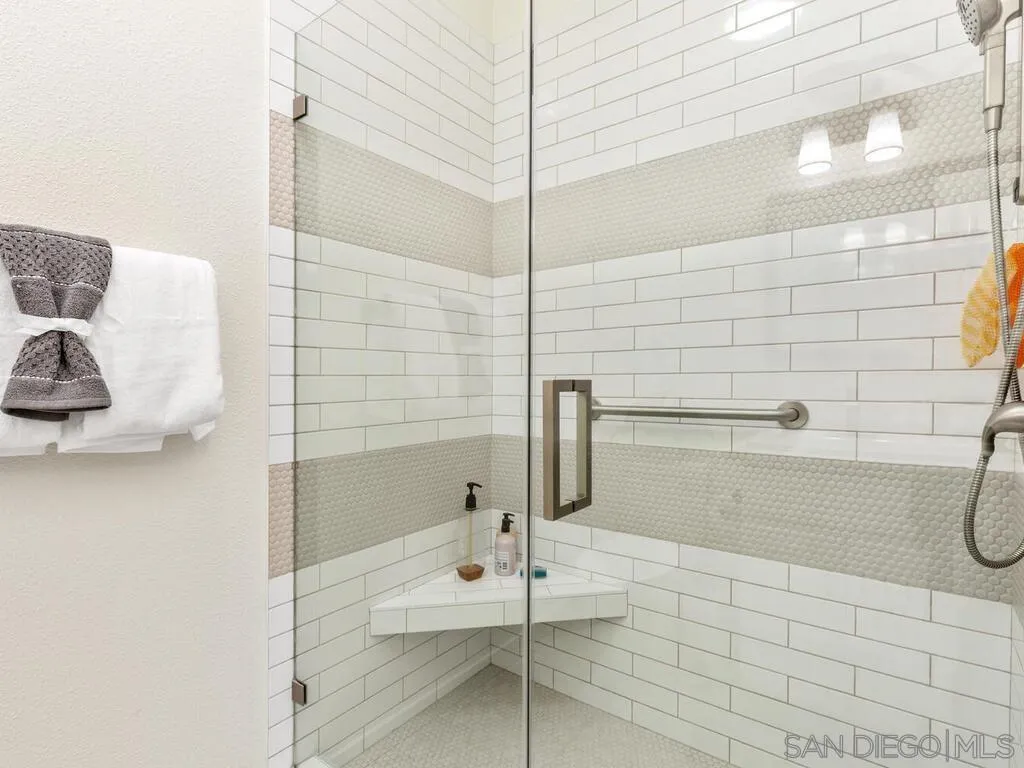 https://cdn.realtyfeed.com/cdn/127/260005523/7ba6437099b97b6e8e8748b20dfb8b96.webp