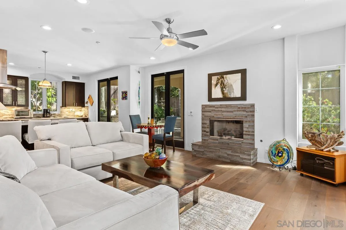 https://cdn.realtyfeed.com/cdn/127/260005526/6f13646e0fc3fd5058241a592c4cf9f4.webp