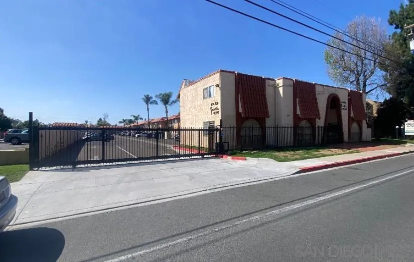 https://cdn.realtyfeed.com/cdn/127/260005529/113efa0a078f911b15877658b7a3ea12.webp