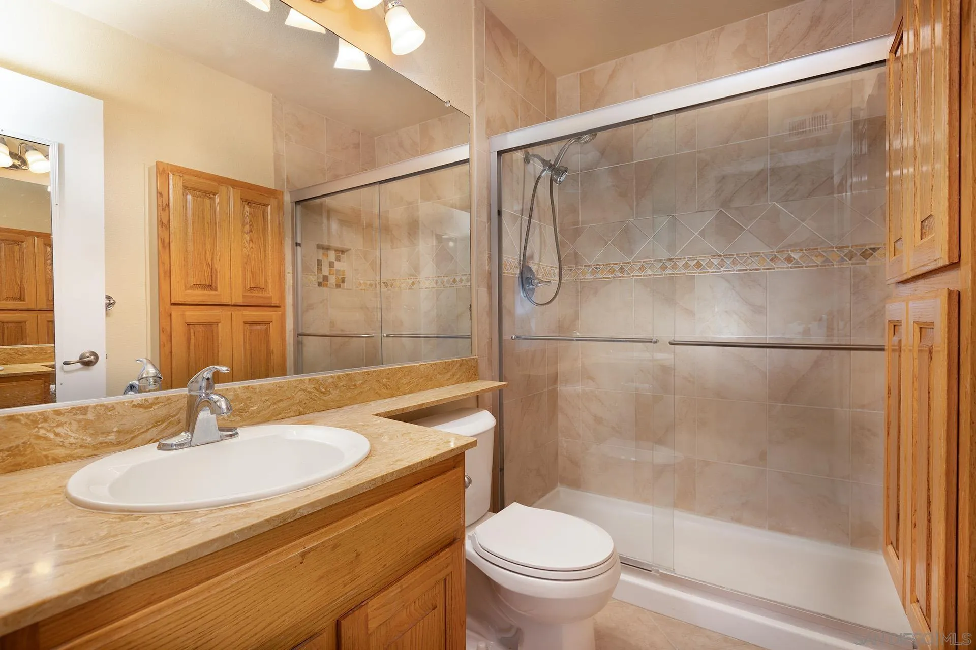 https://cdn.realtyfeed.com/cdn/127/260005538/3229a0518b8bab04ecbc9f1346b74d08.webp