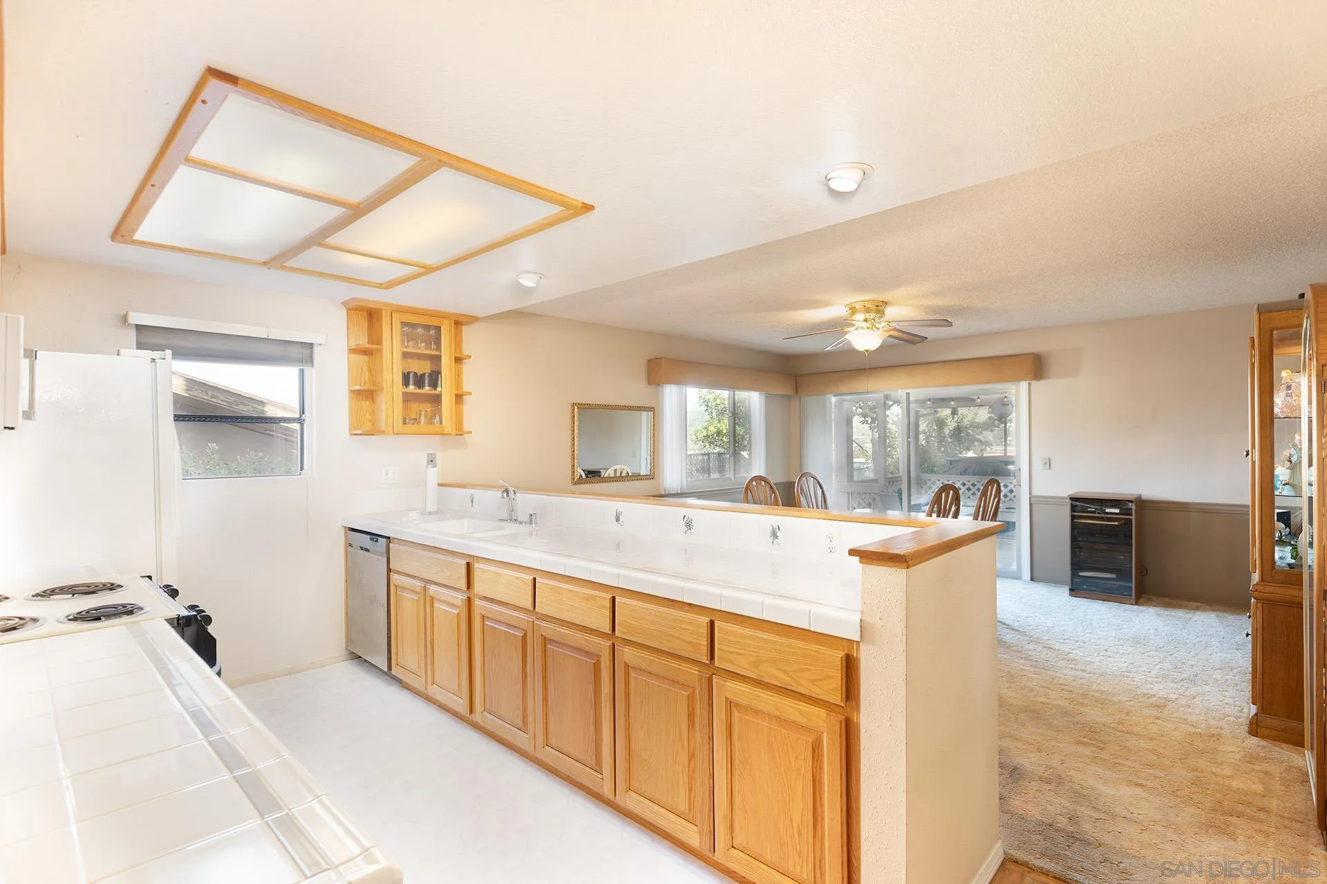 https://cdn.realtyfeed.com/cdn/127/260005538/38f49ce2c57659c6afa2508af34482eb.webp