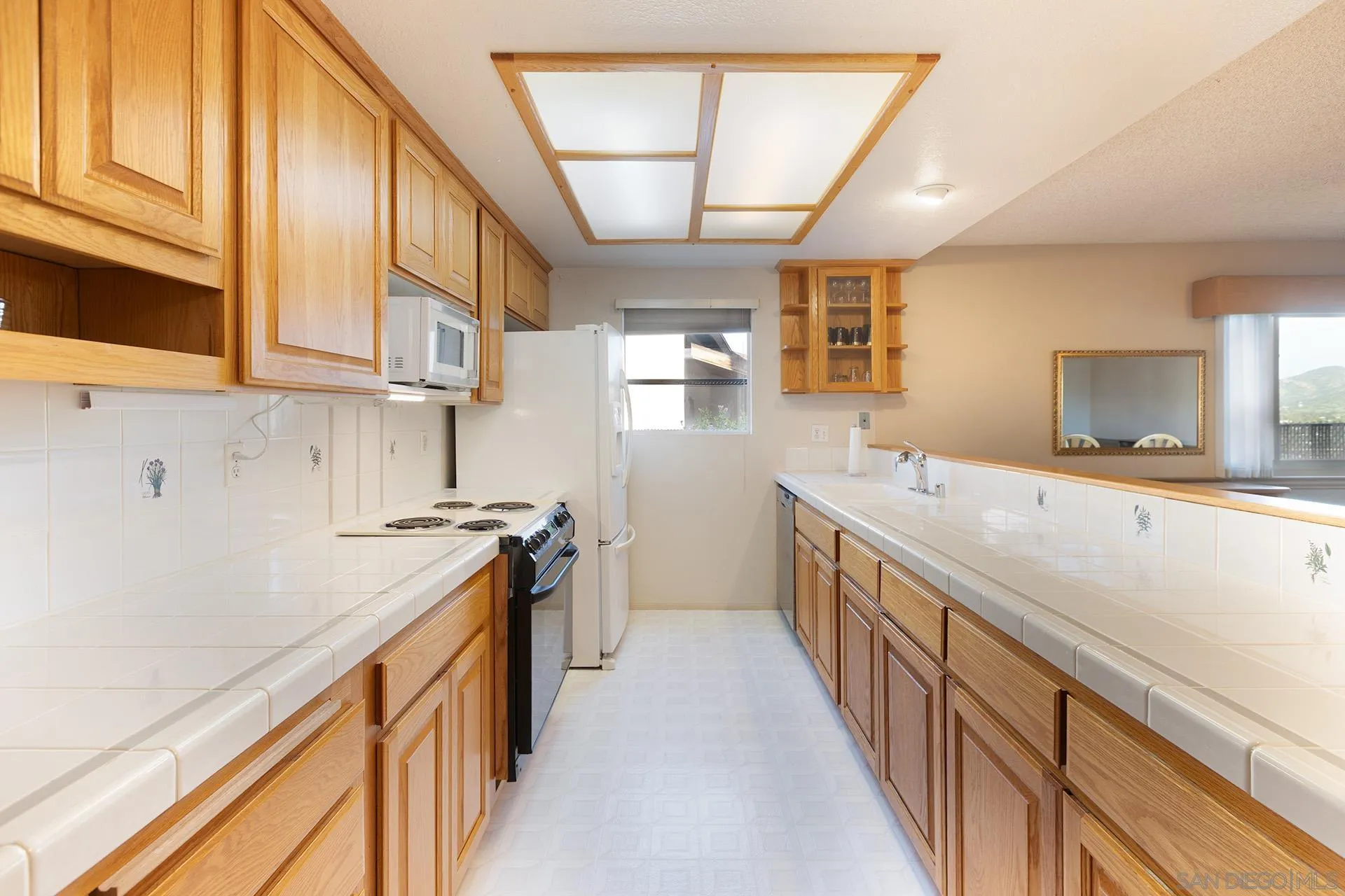 https://cdn.realtyfeed.com/cdn/127/260005538/d9c324c3ad61c4f941df777fa6fa8345.webp