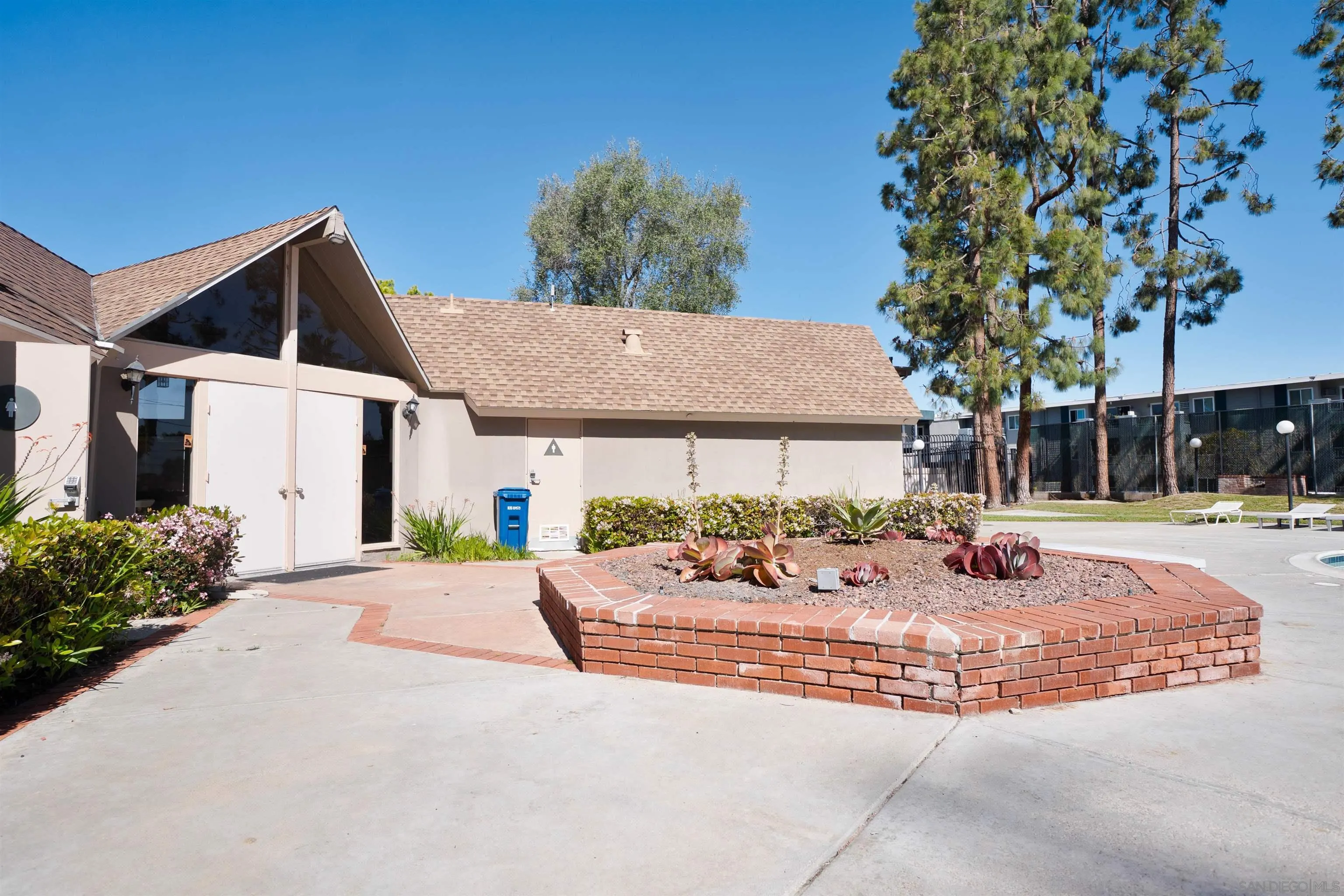 Photo #27: 260005539 Listing: Photo #27