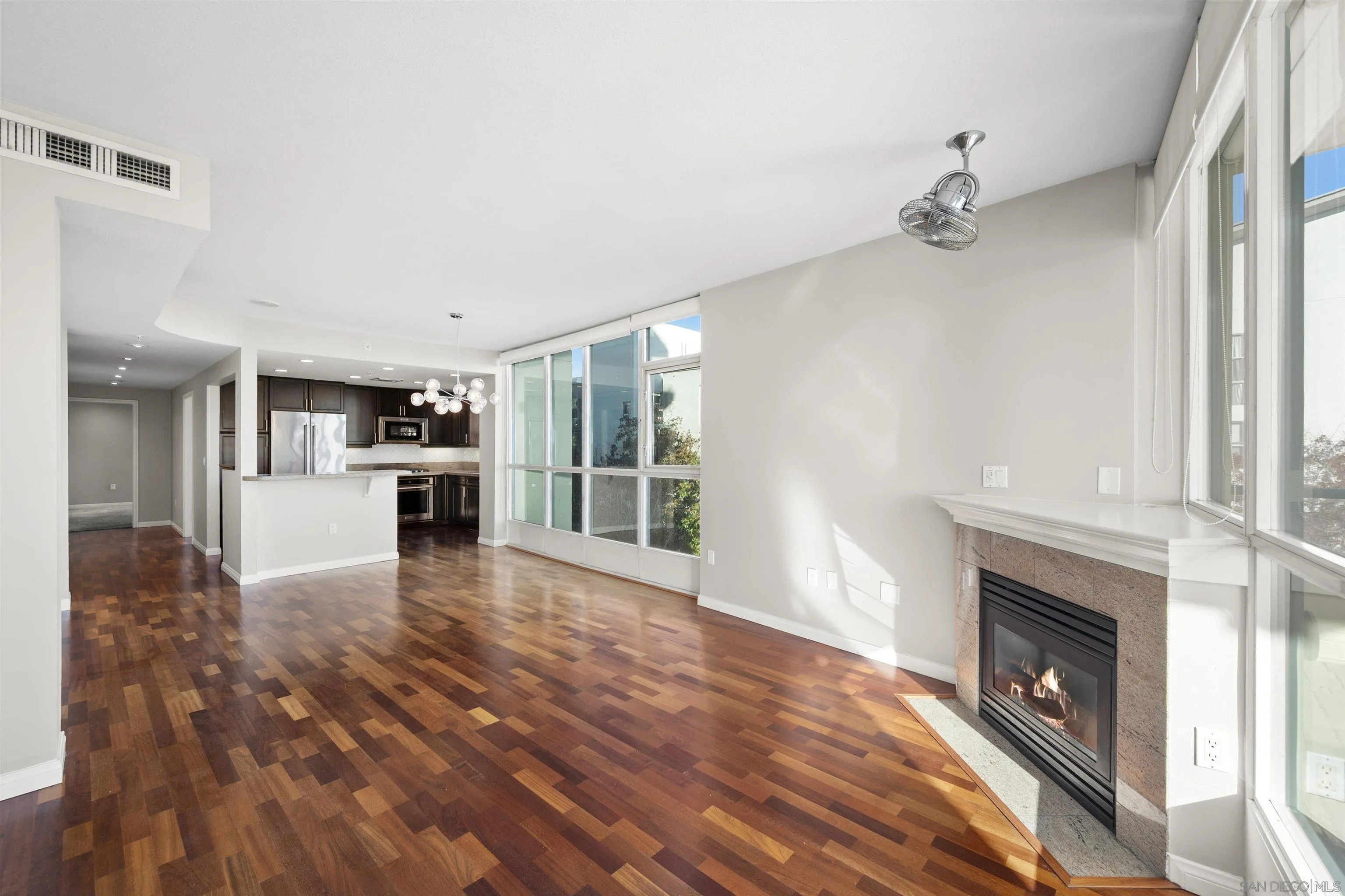 Photo #9: 260005543 Listing: Photo #9