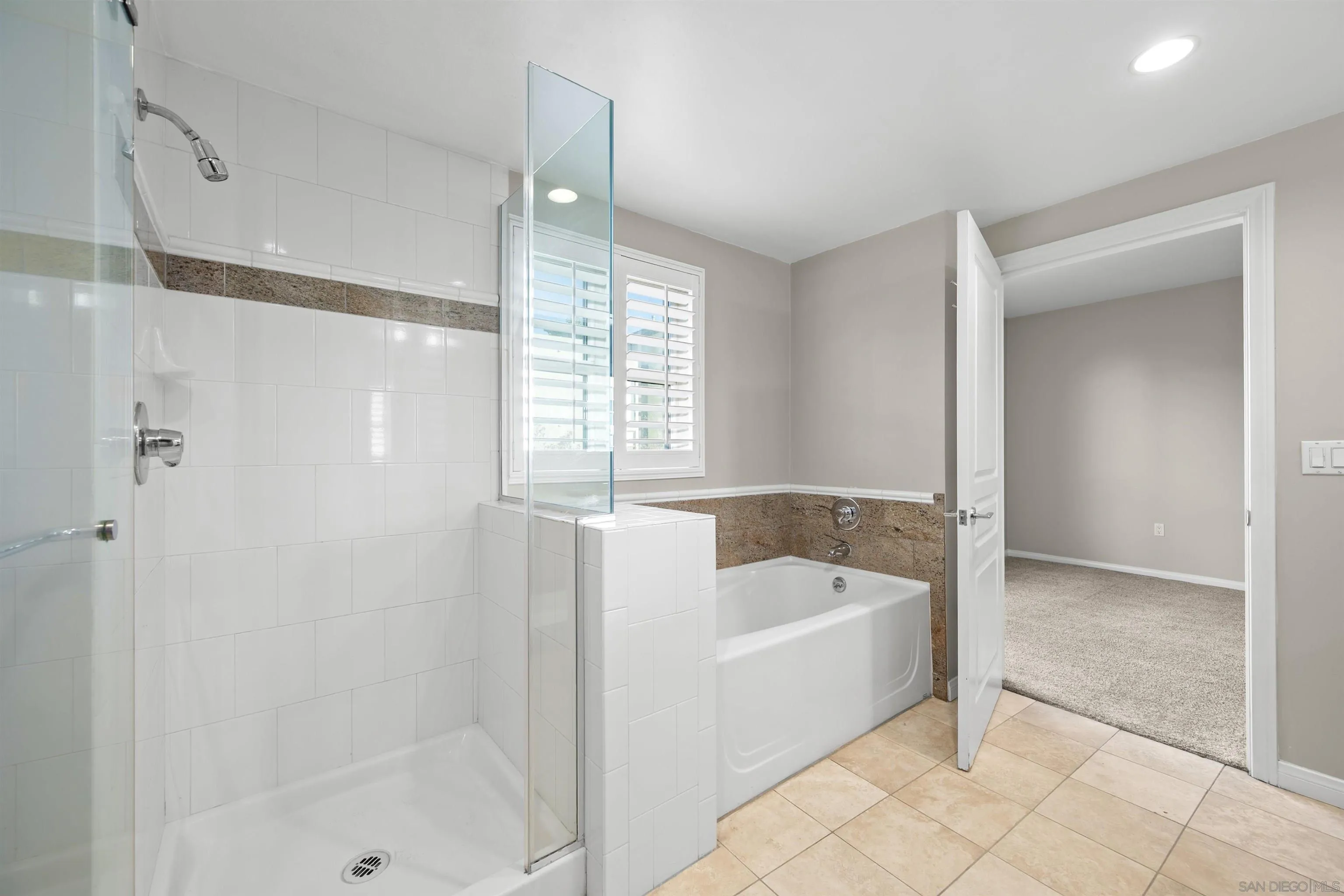 Photo #25: 260005543 Listing: Photo #25