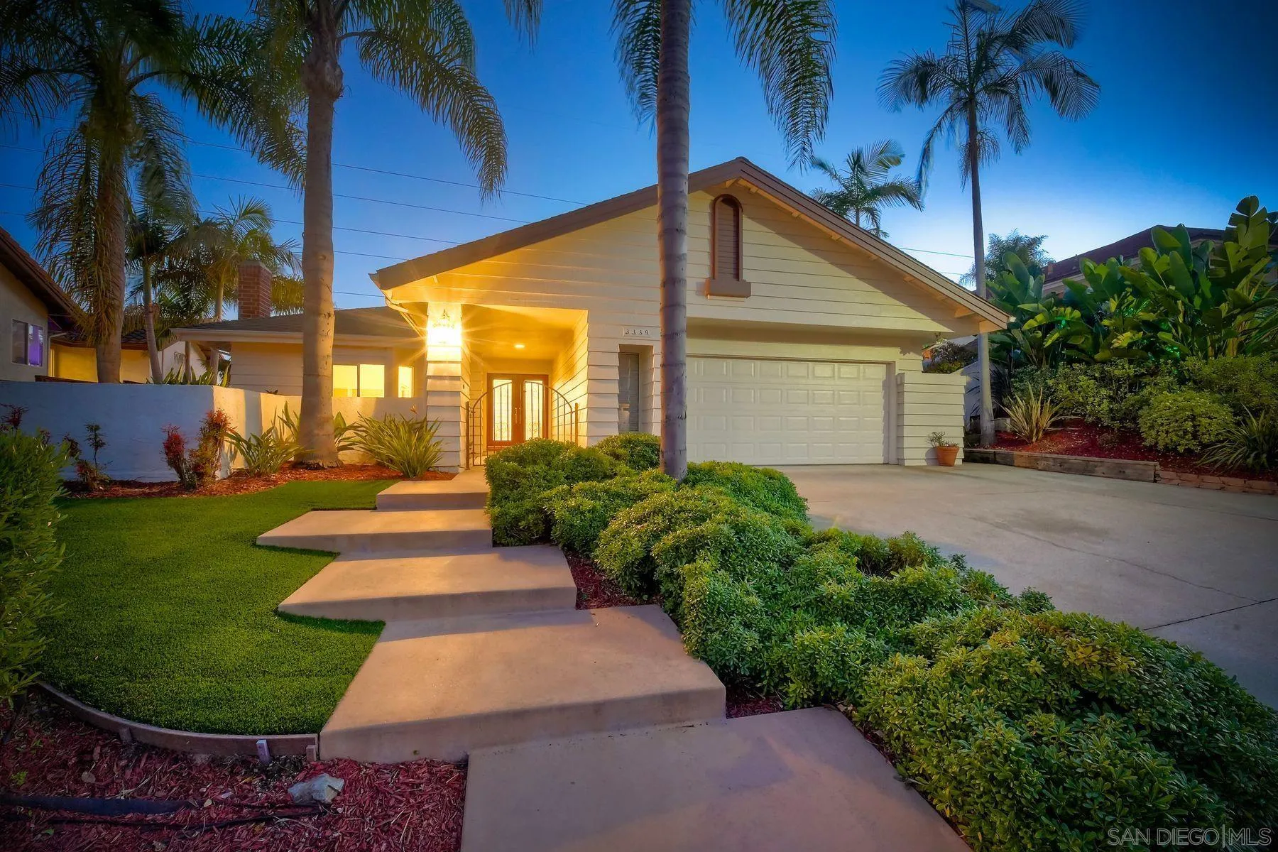 https://cdn.realtyfeed.com/cdn/127/260005544/e8d0bcb72a5a9d3c49ae159d824b9b39.webp