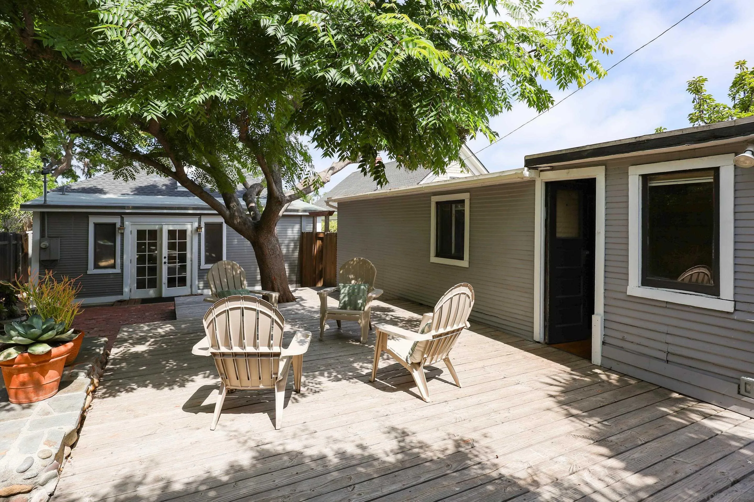https://cdn.realtyfeed.com/cdn/127/260005546/43253f74ac999ee1ff8c46cbbc85d7d1.webp
