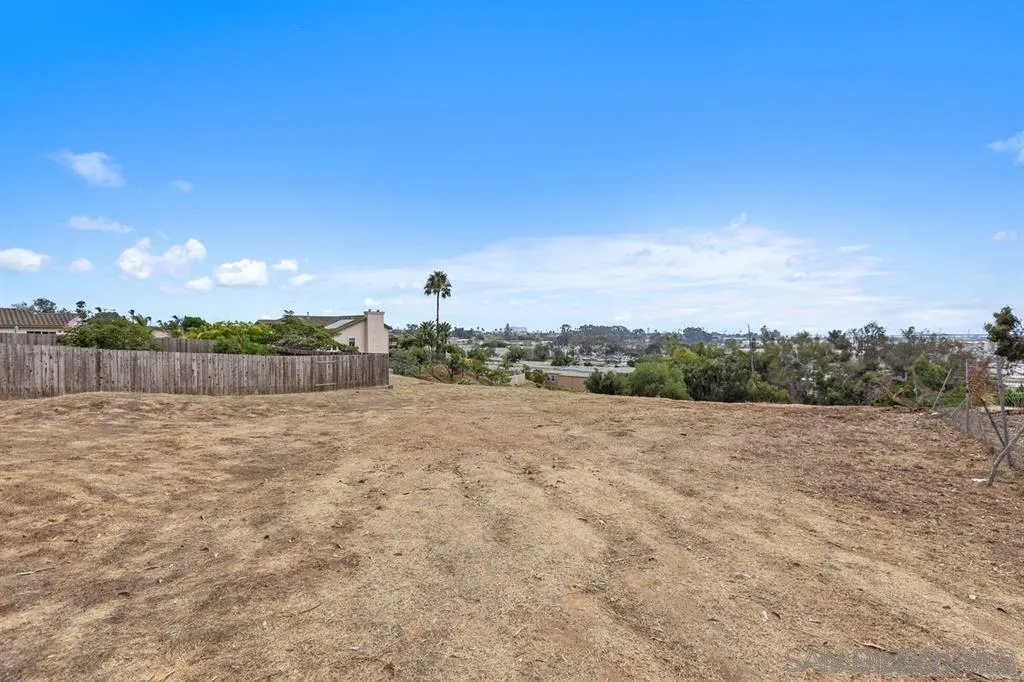 https://cdn.realtyfeed.com/cdn/127/260005550/c9b1f2764f56341c38048deb6b1d9718.webp
