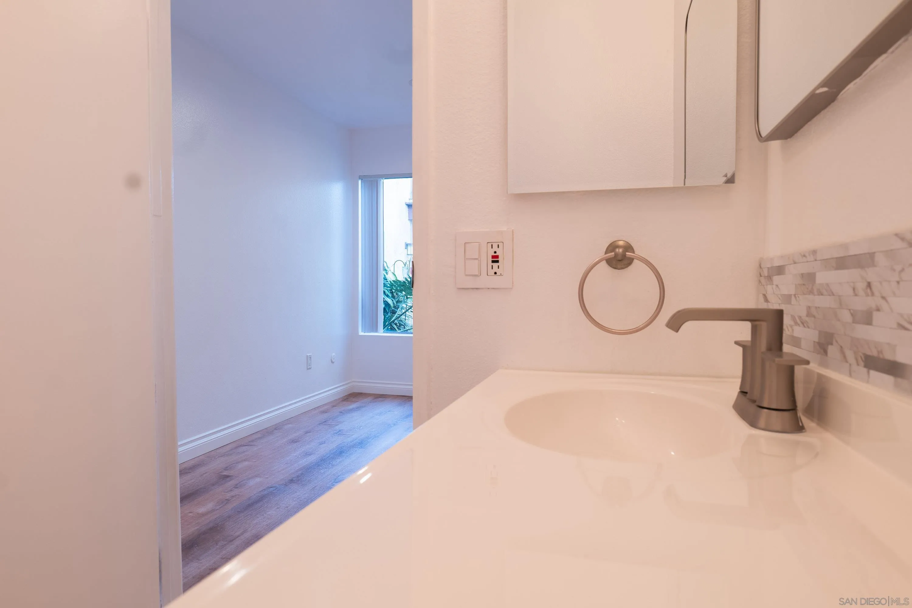 Photo #26: 260005552 Listing: Photo #26