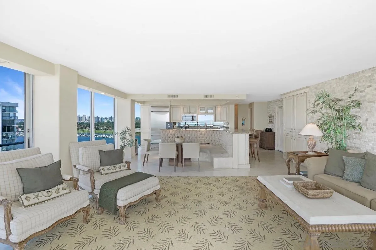 https://cdn.realtyfeed.com/cdn/127/260005555/04942fec6bae8a28fd68f3021ae62f65.webp