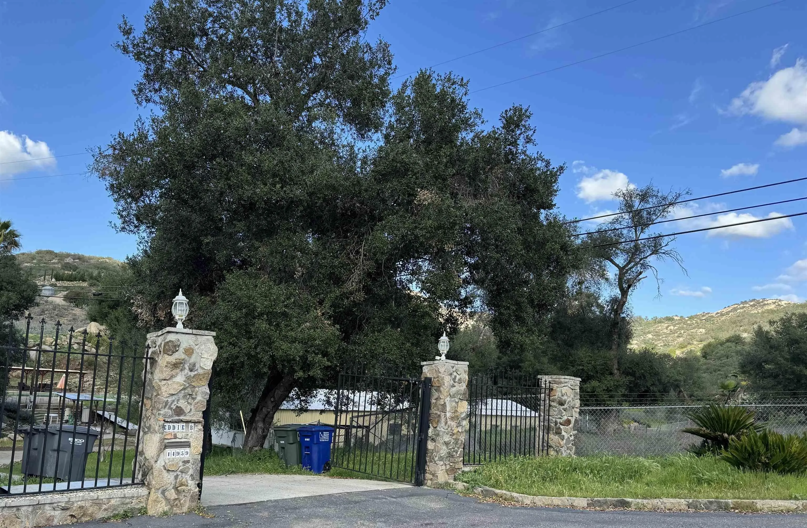 https://cdn.realtyfeed.com/cdn/127/260005560/783b75947280a093a4b4a020c5c1308c.webp