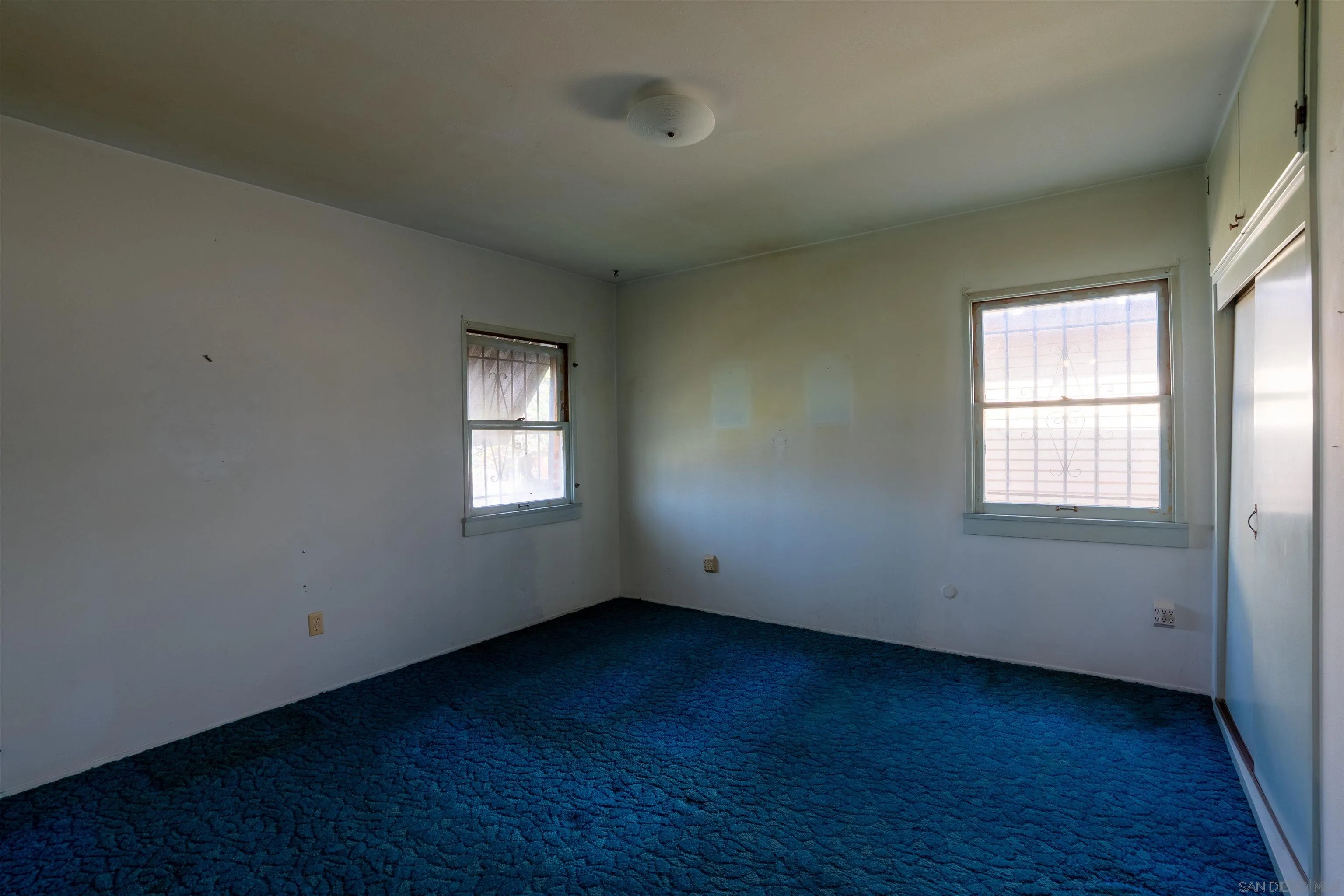 https://cdn.realtyfeed.com/cdn/127/260005567/f49a227d2c7162a2ca68520c5643801b.webp