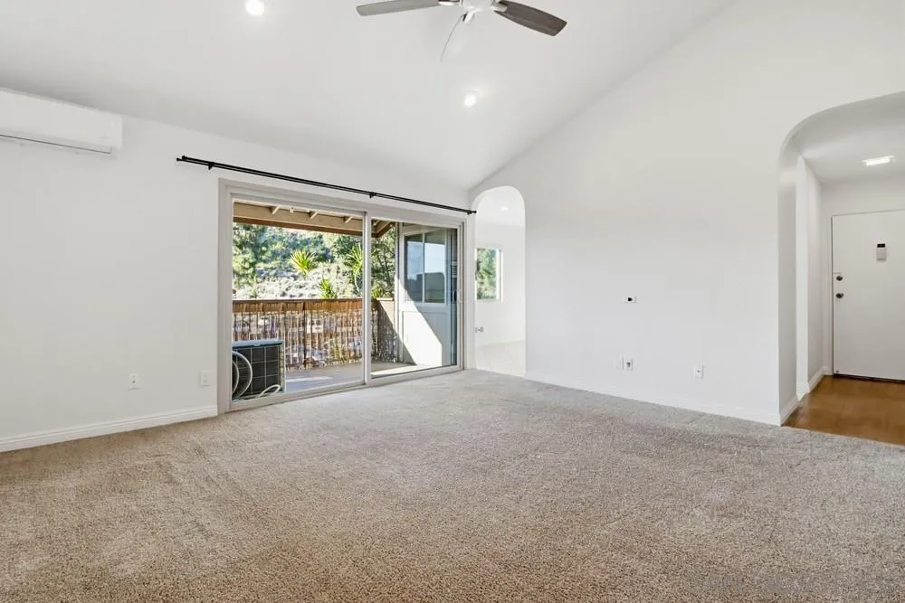 https://cdn.realtyfeed.com/cdn/127/260005571/73c683da0c2487844e518444e8dd9786.webp