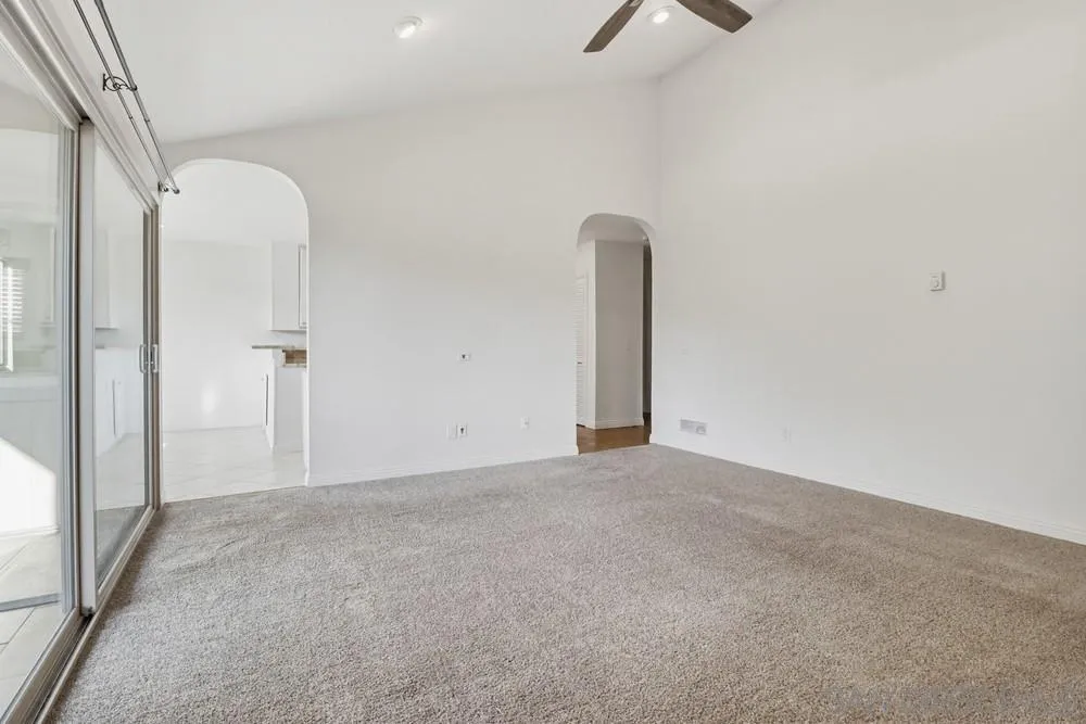 https://cdn.realtyfeed.com/cdn/127/260005571/7b2c6784fe6428f60ee3b2141ca00775.webp