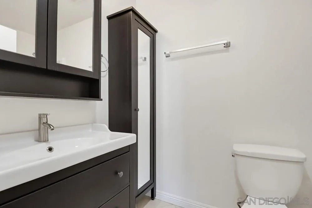 https://cdn.realtyfeed.com/cdn/127/260005571/987d5344d969dc26b7e484ec7b5b31d8.webp