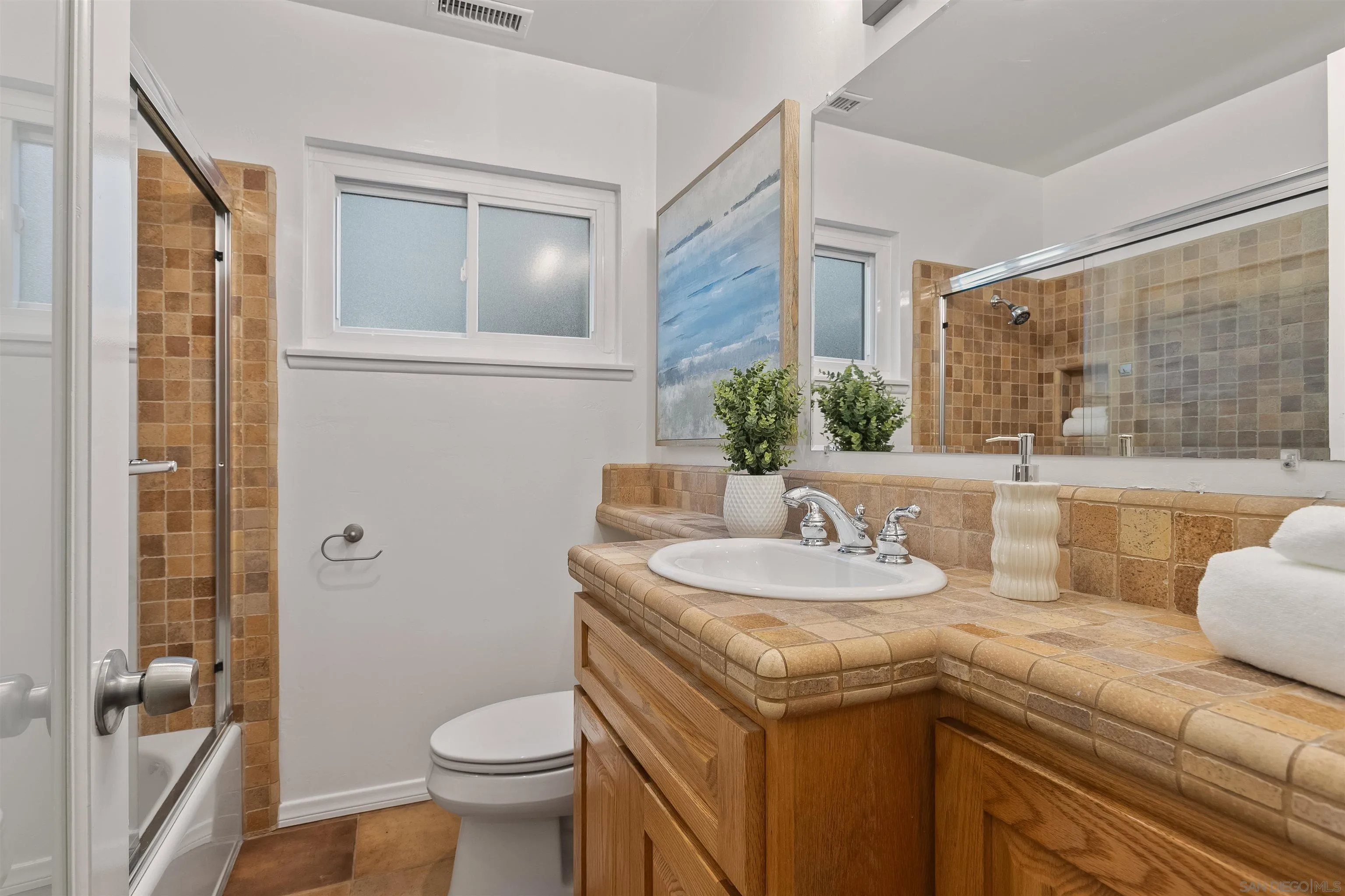 https://cdn.realtyfeed.com/cdn/127/260005573/4f3515d86f112d68f02cad447a932162.webp