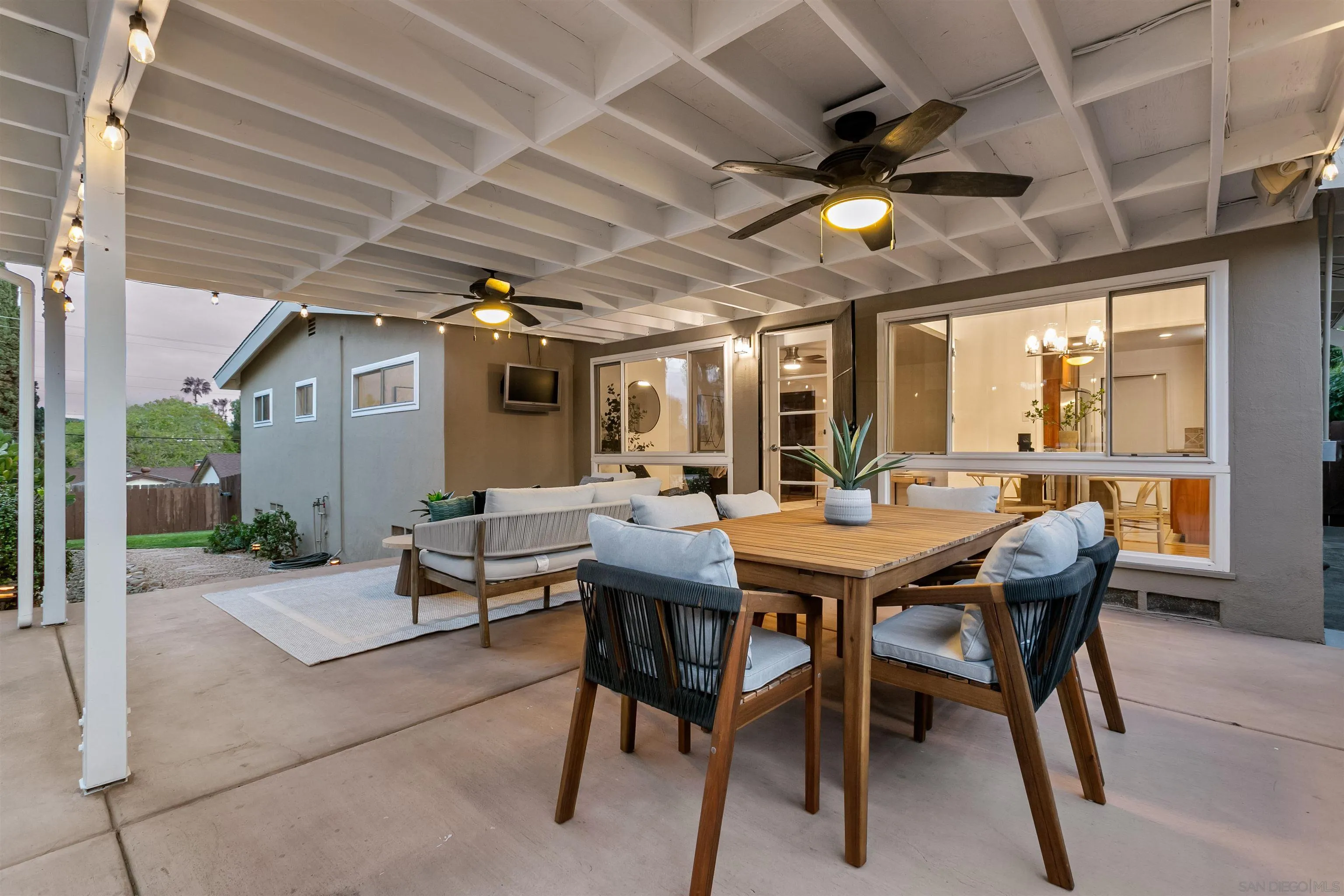 https://cdn.realtyfeed.com/cdn/127/260005573/904a77b171c0369a3c749b88c50d83f1.webp