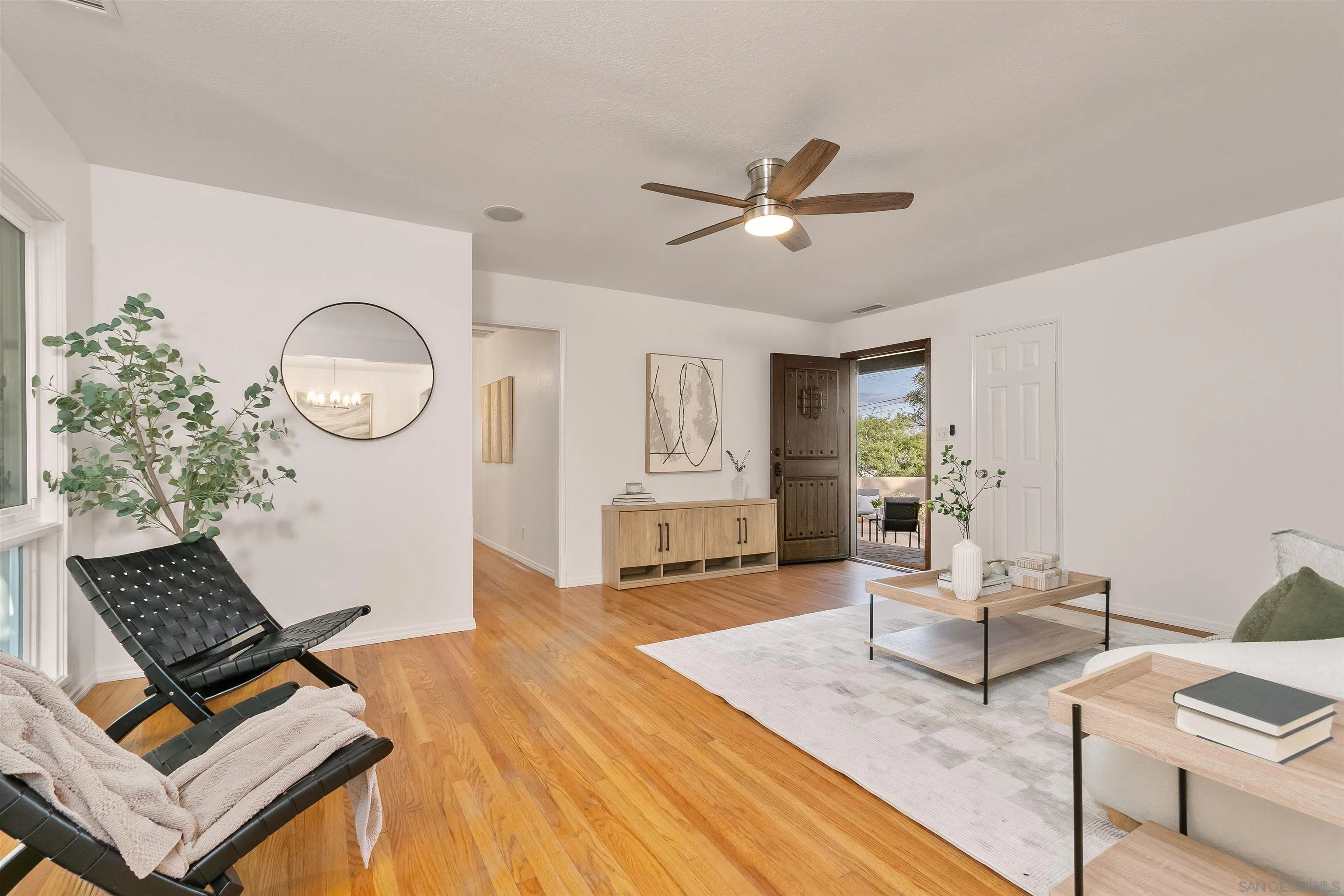 https://cdn.realtyfeed.com/cdn/127/260005573/e1144e2275f8c75872e39e3ff23e3b6e.webp