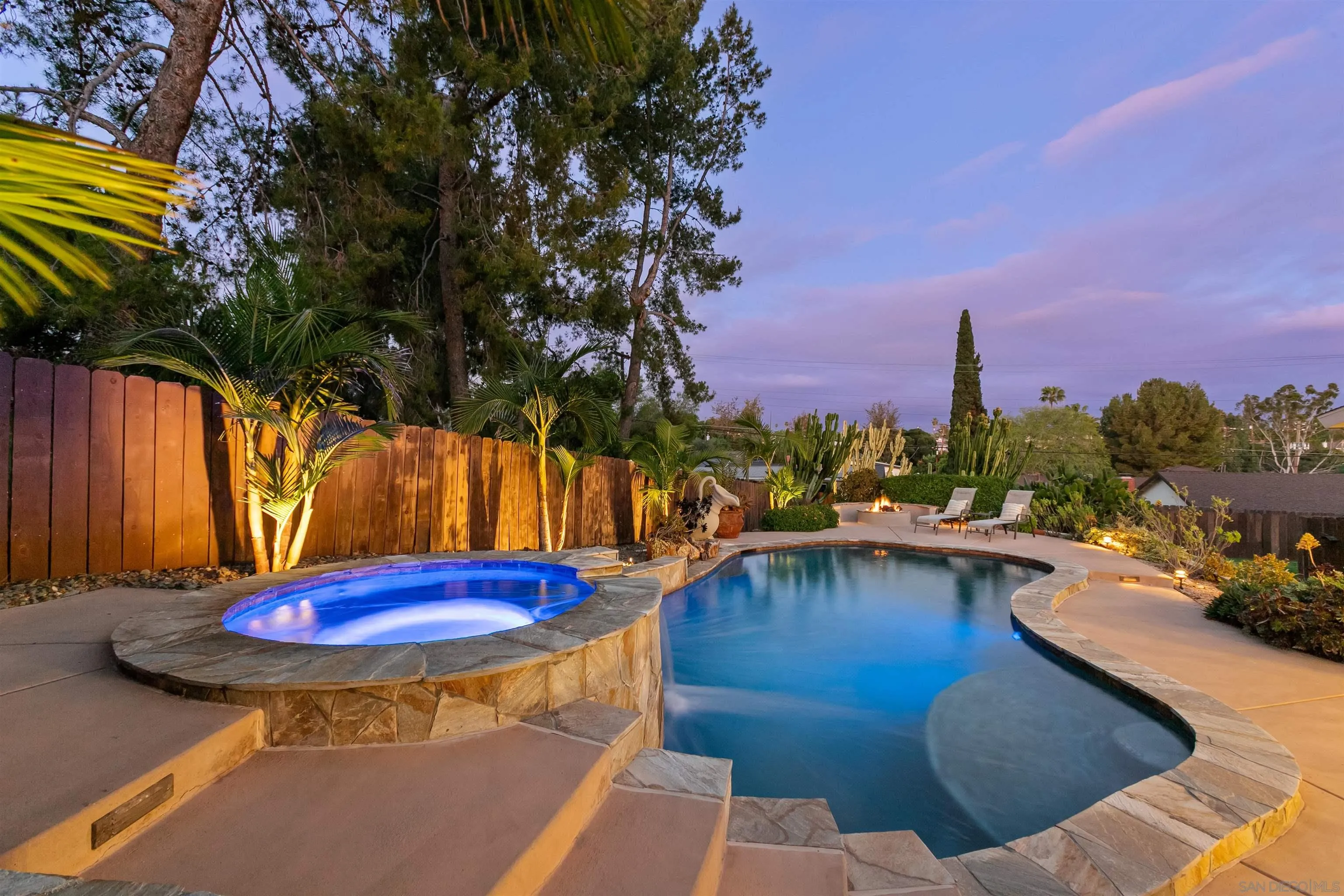 https://cdn.realtyfeed.com/cdn/127/260005573/f2ee550a22179a22b6303c70d377a1f3.webp