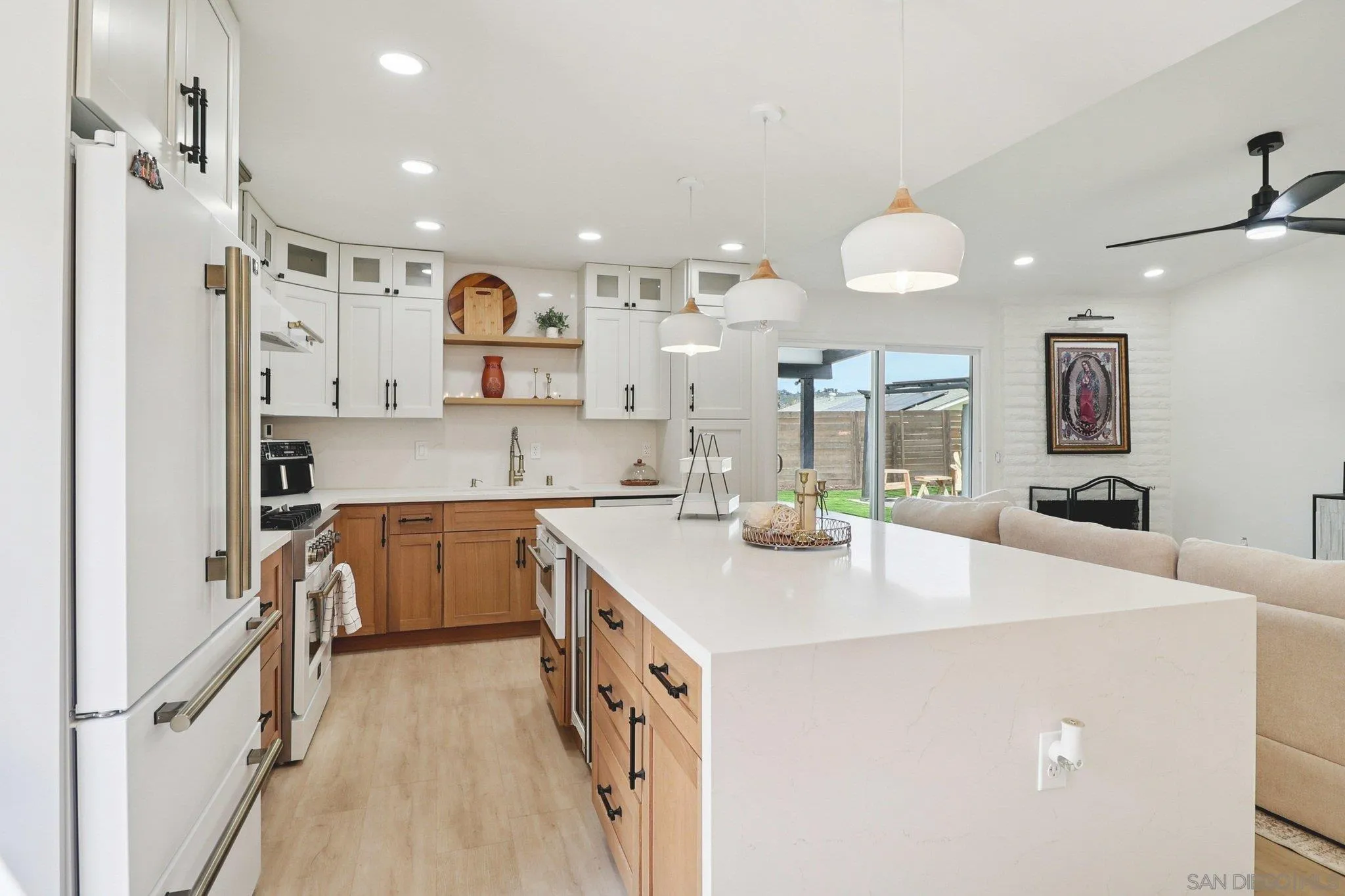 https://cdn.realtyfeed.com/cdn/127/260005574/39821aa03b1bff83f2b03aa93411151f.webp