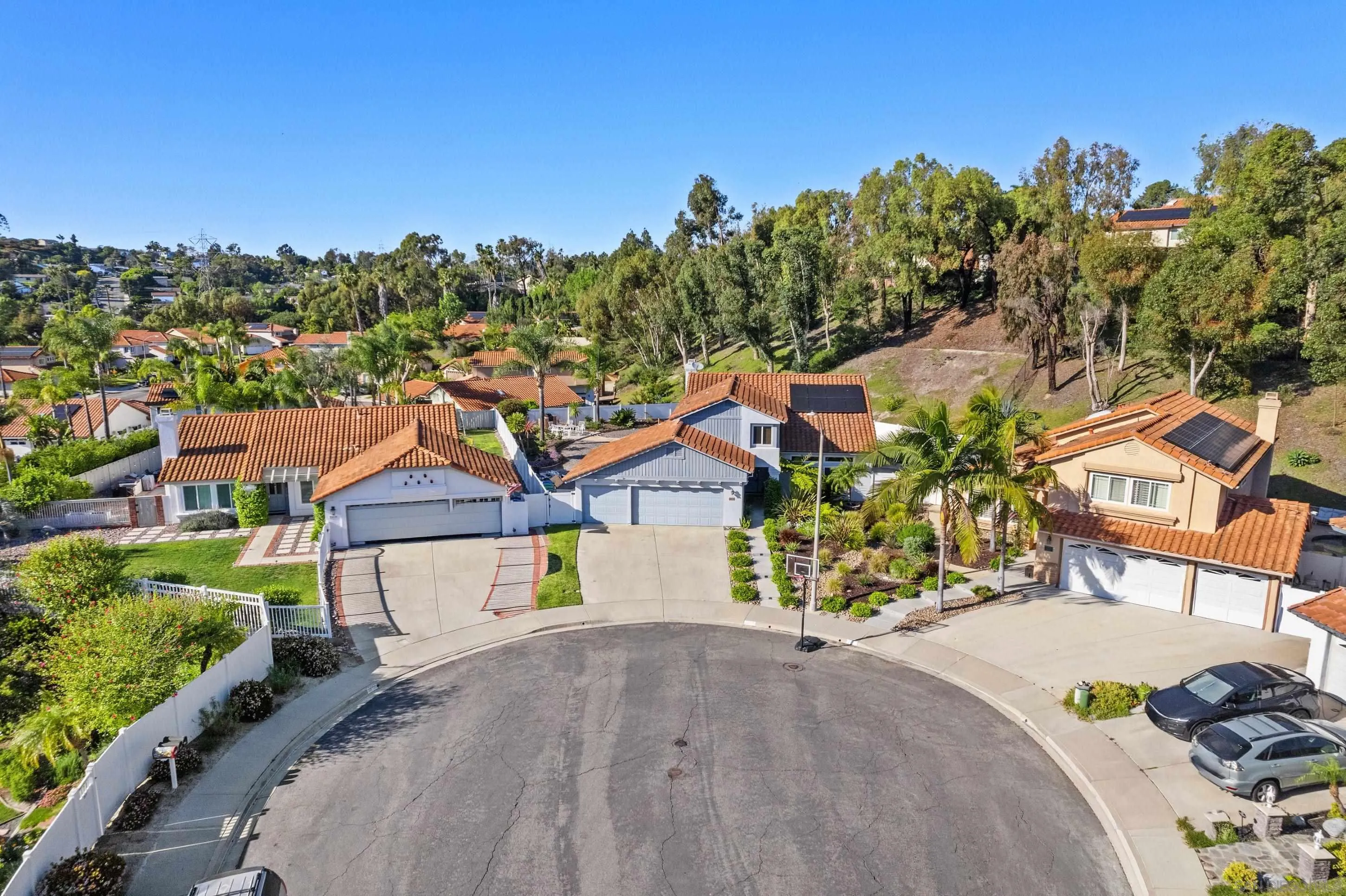 https://cdn.realtyfeed.com/cdn/127/260005577/8688e22324c10806892989bb3cf19903.webp