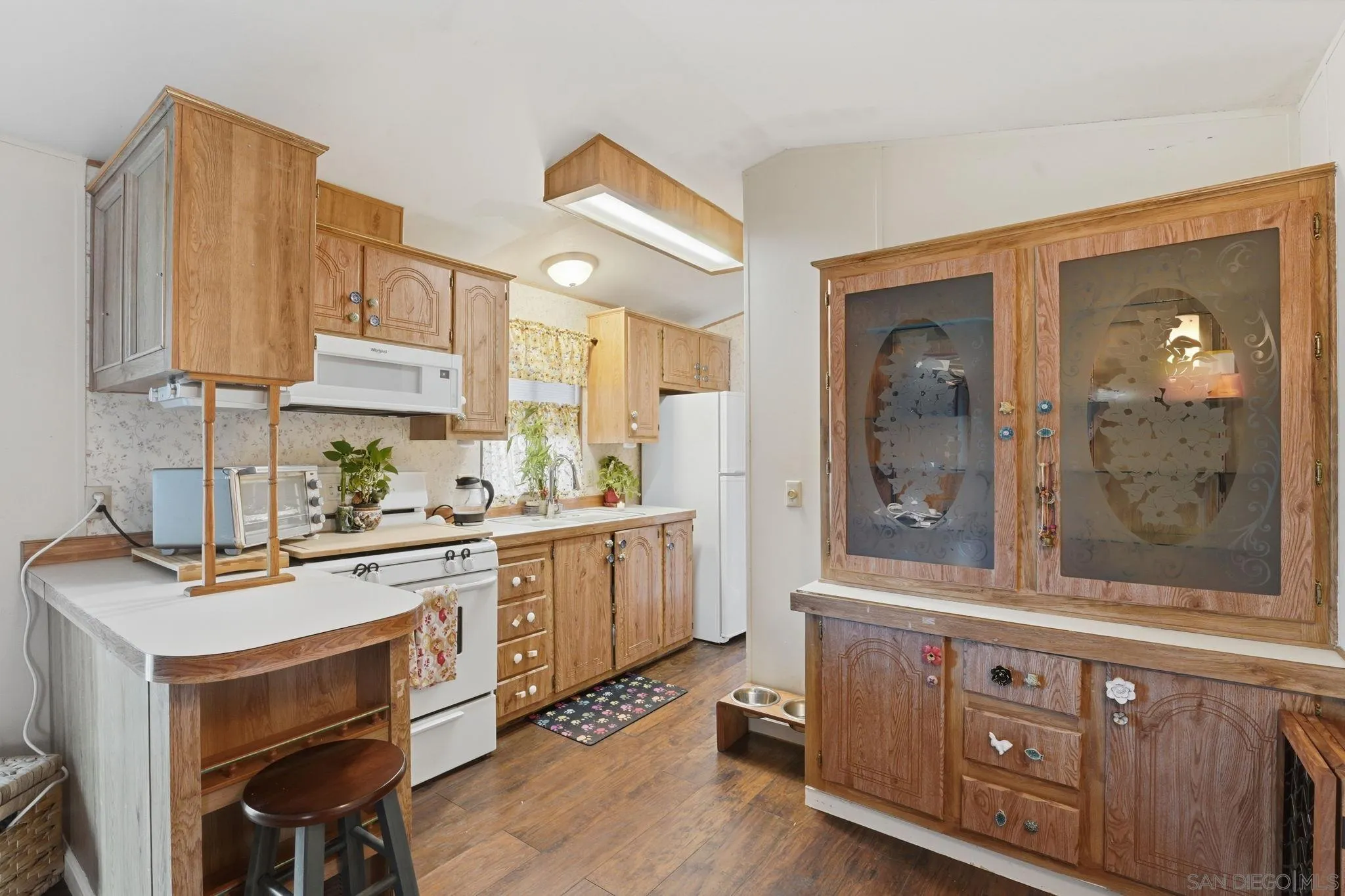 https://cdn.realtyfeed.com/cdn/127/260005580/864f46959ab8d75f06cfe60cb88d5b74.webp