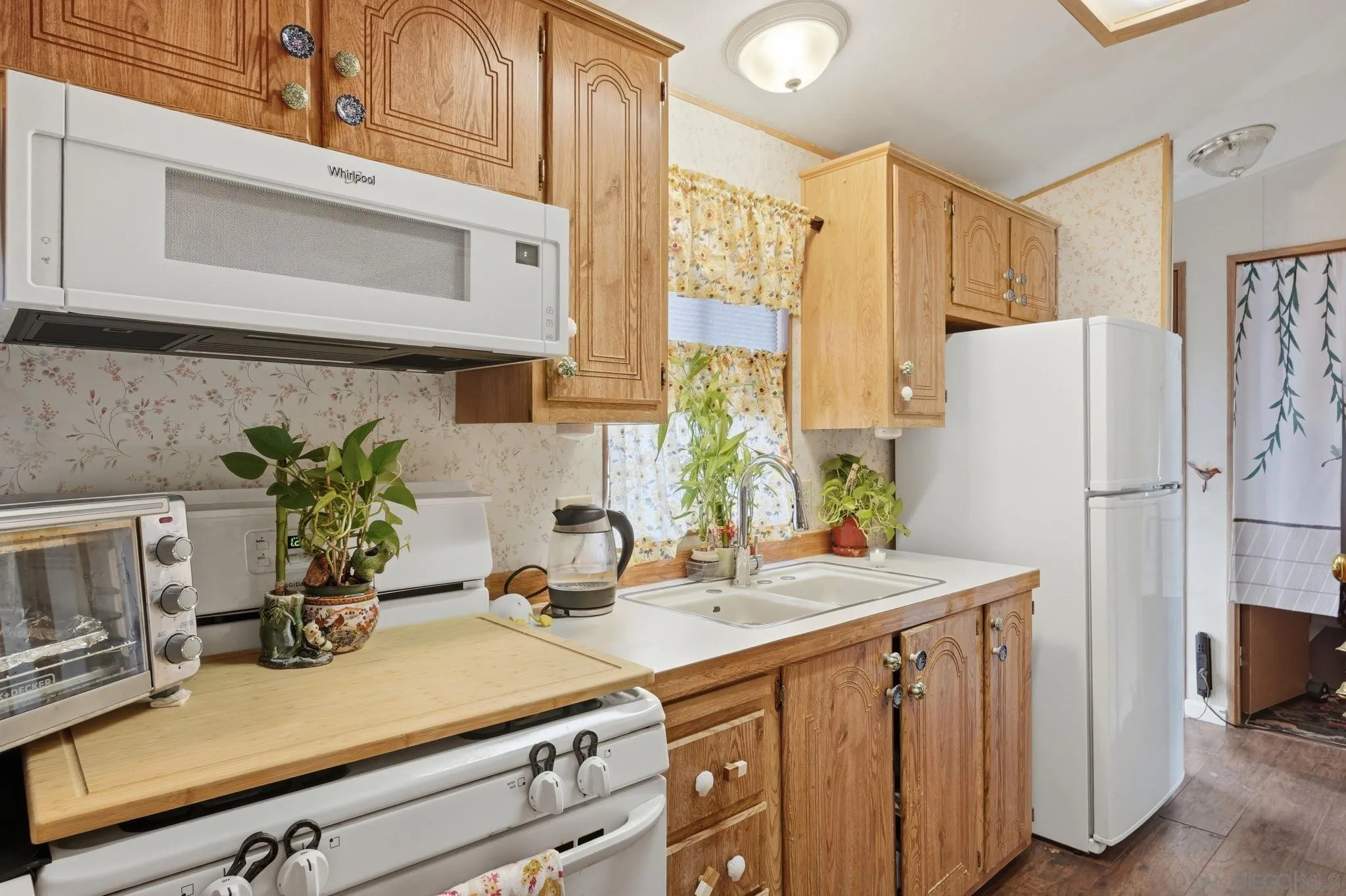 https://cdn.realtyfeed.com/cdn/127/260005580/a3248806c2ffabacbc148b64578567be.webp
