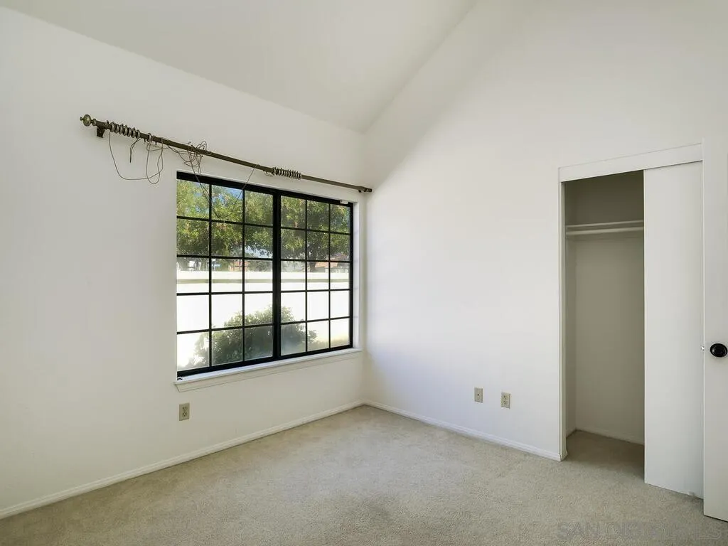 https://cdn.realtyfeed.com/cdn/127/260005584/6800ed0be4a93f535bf9e42c9d7cae3c.webp
