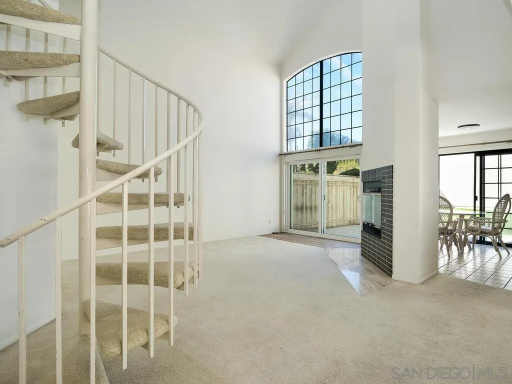 https://cdn.realtyfeed.com/cdn/127/260005584/6aed78d3ad10d6393752b3791180c567.webp