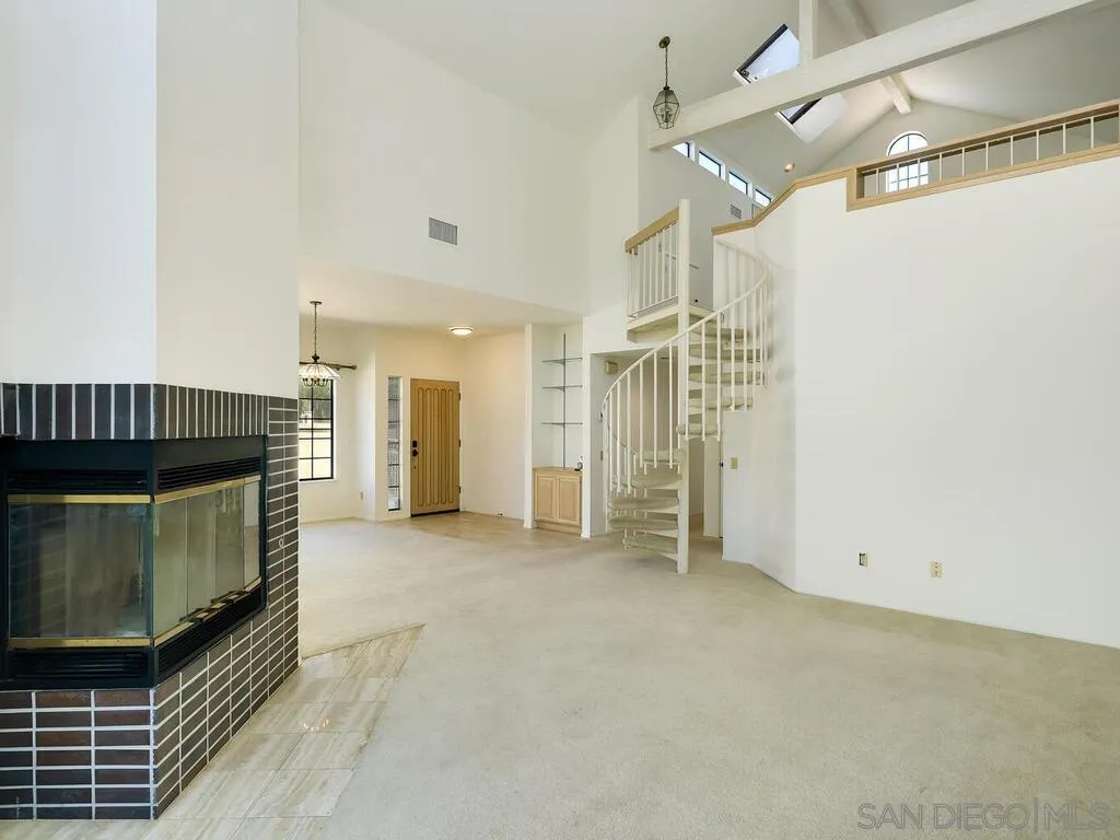 https://cdn.realtyfeed.com/cdn/127/260005584/97b99b05f8d731d03ffde281732931c7.webp