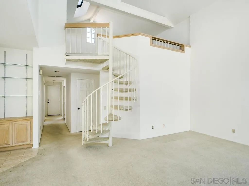 https://cdn.realtyfeed.com/cdn/127/260005584/bc5e1a631170e61c387f173d35be08f1.webp