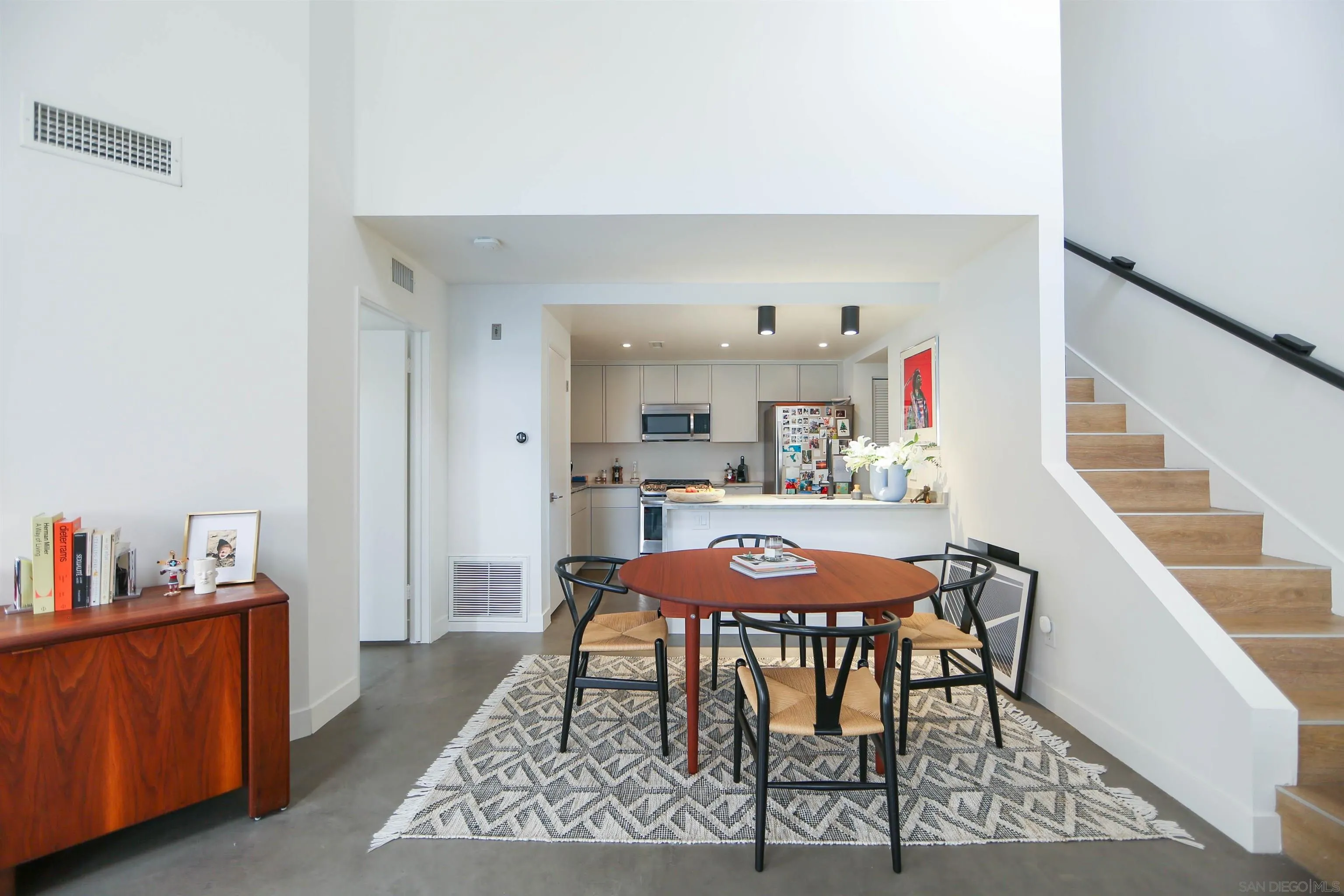 Photo #5: 260005585 Listing: Photo #5