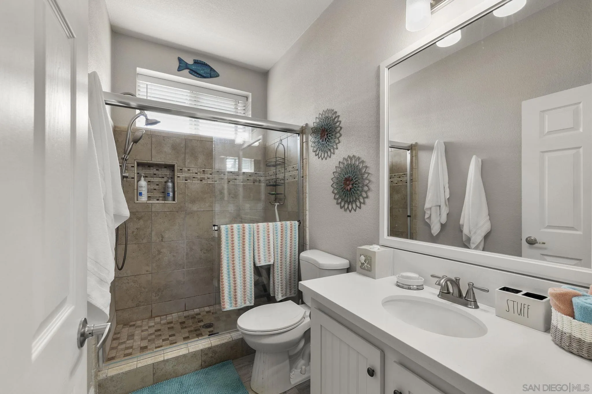 https://cdn.realtyfeed.com/cdn/127/260005589/27de4b8f1f39d6b574aa5c8efbf4783b.webp