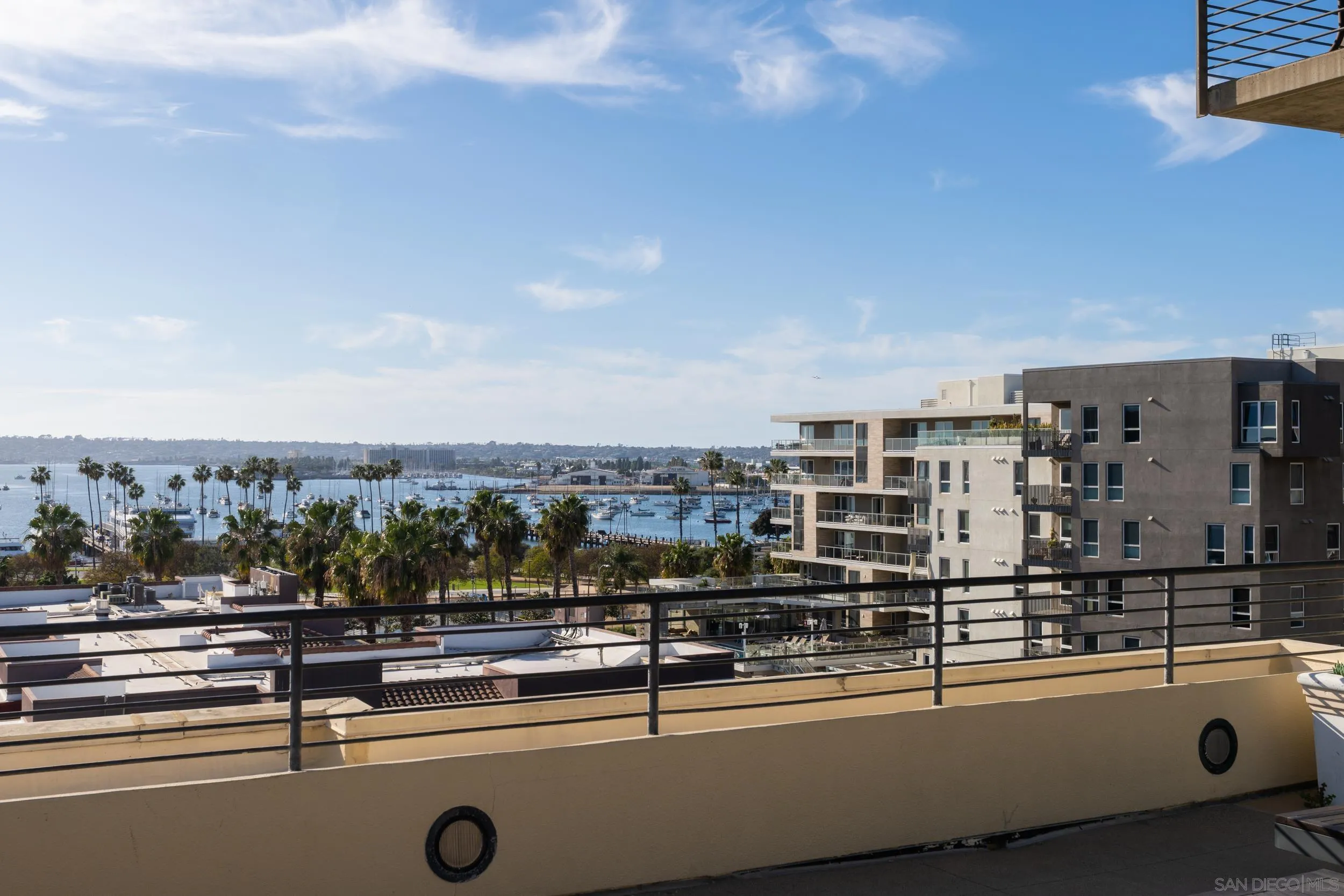 https://cdn.realtyfeed.com/cdn/127/260005590/67864b217209f007dae3c0a02e3a6fa3.webp