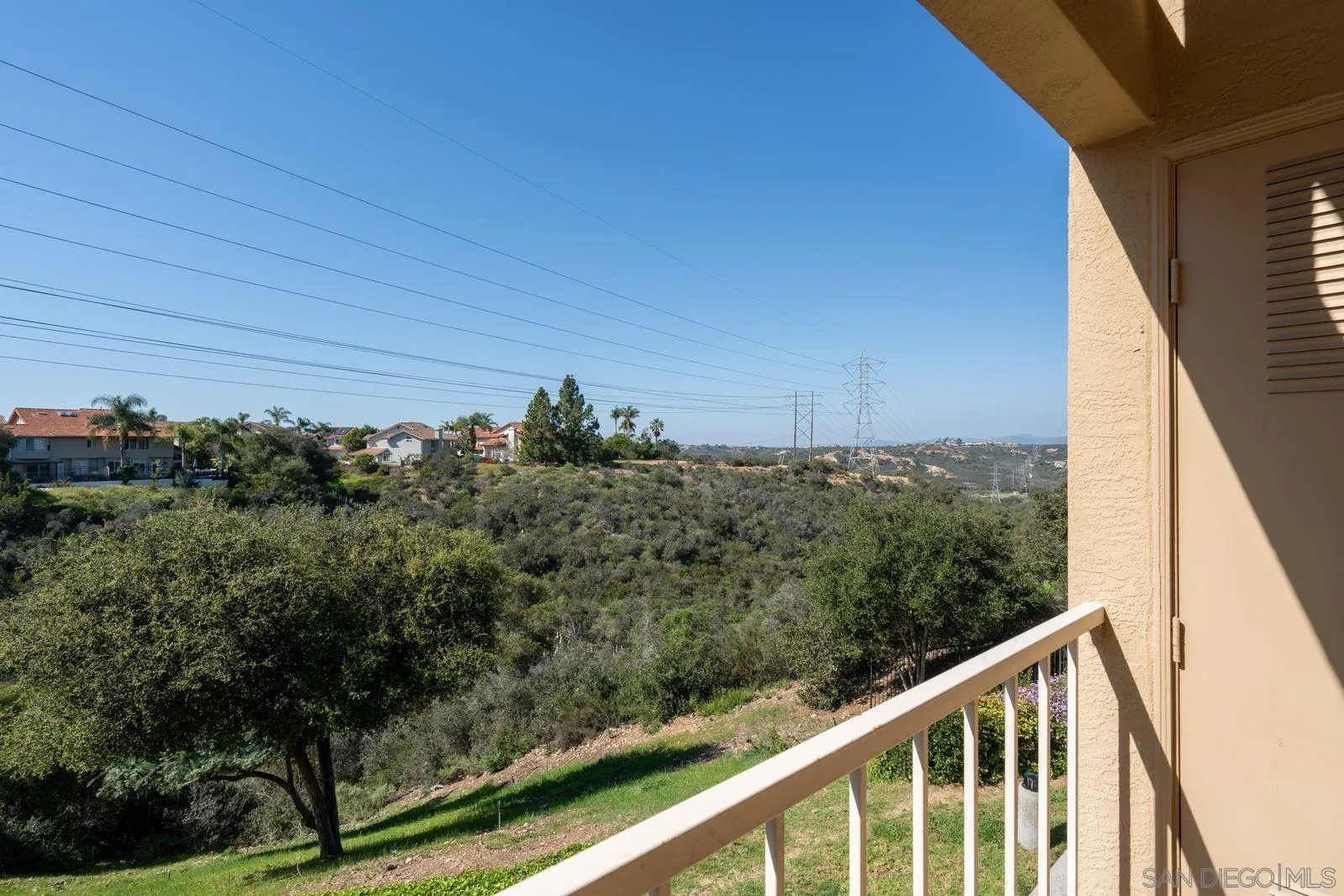 https://cdn.realtyfeed.com/cdn/127/260005591/73f6509d4aec4d9887e87406b2d087c6.webp