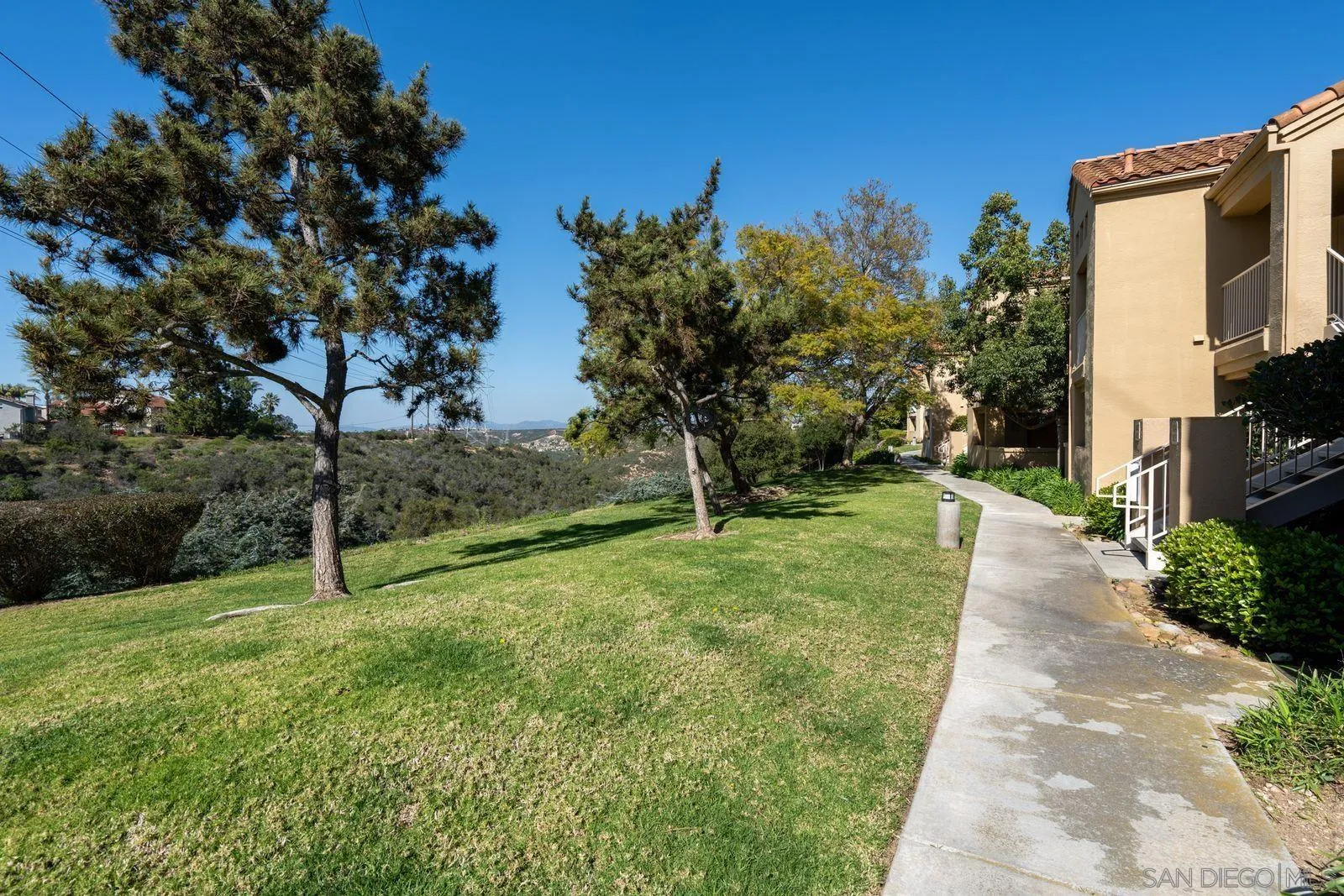 https://cdn.realtyfeed.com/cdn/127/260005591/f47afdb2b7077b894bacbe7039aae896.webp