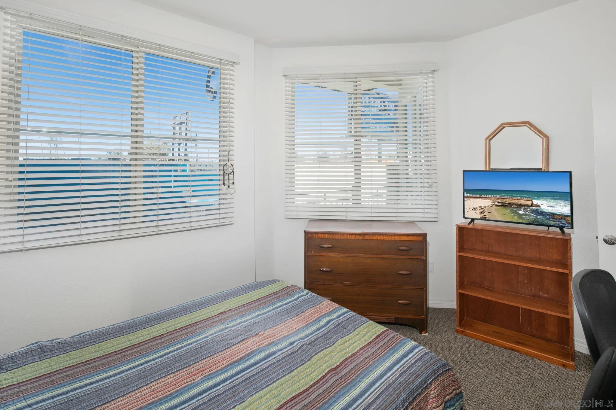Photo #11: 260005592 Listing: Photo #11