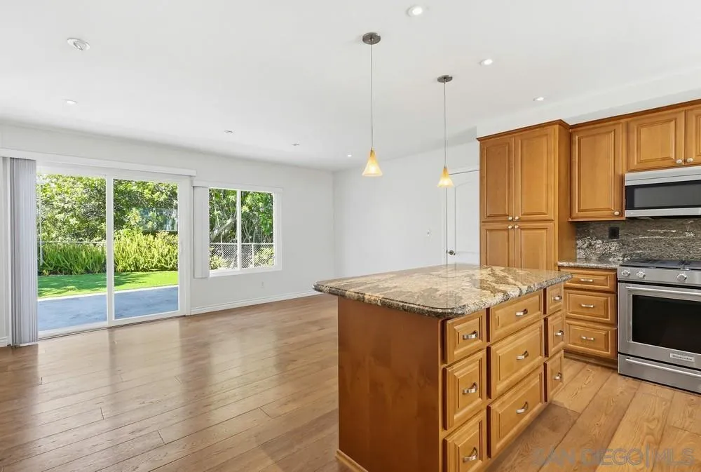 https://cdn.realtyfeed.com/cdn/127/260005594/02ecc010a245f2b7c289c307690d914d.webp