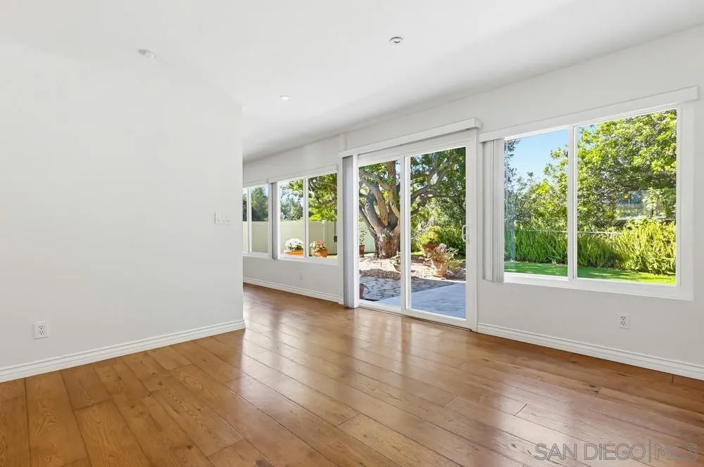 https://cdn.realtyfeed.com/cdn/127/260005594/38077433cf955adacaea2b4bb24f37e7.webp
