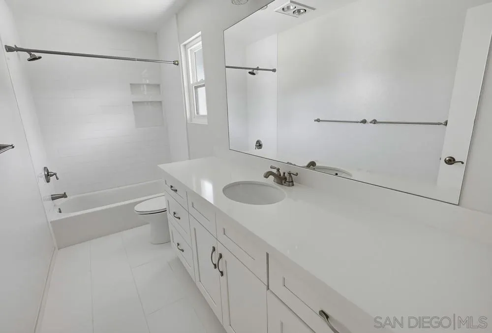 https://cdn.realtyfeed.com/cdn/127/260005594/74369c803f9dfb6e2f97b86b8afb5011.webp
